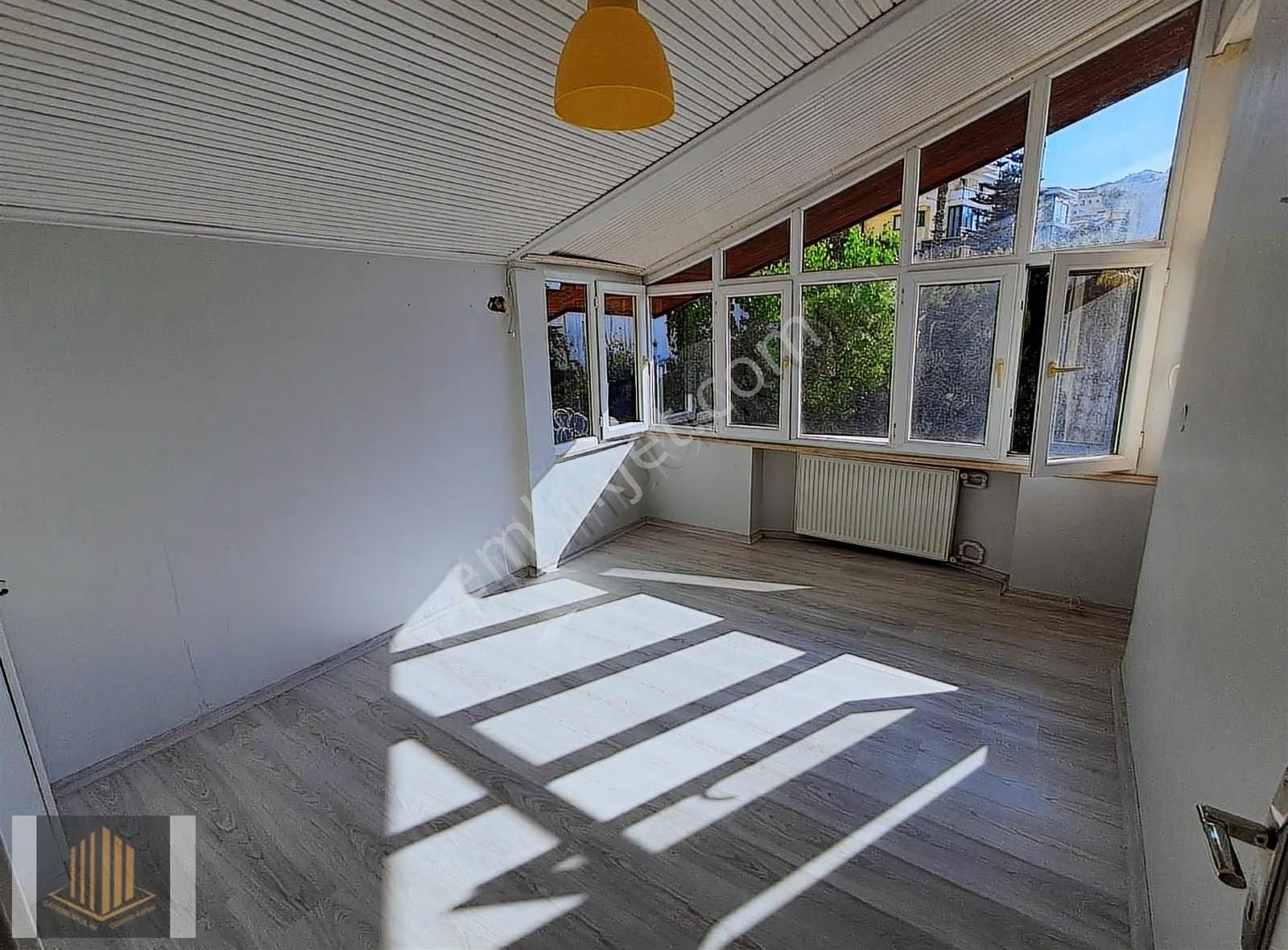 Karslılar'da Göl Manzaralı Ultra Lüks Villa Tadında Daire - Görsel 12