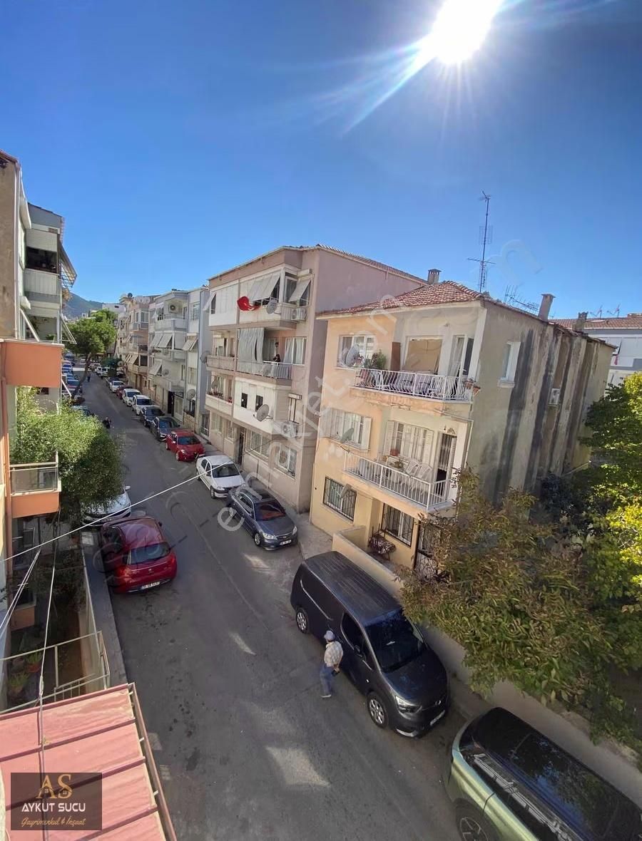 Balçova Atacaddesinin Arka Sokağında 2+1 Satılık Daire - Görsel 17