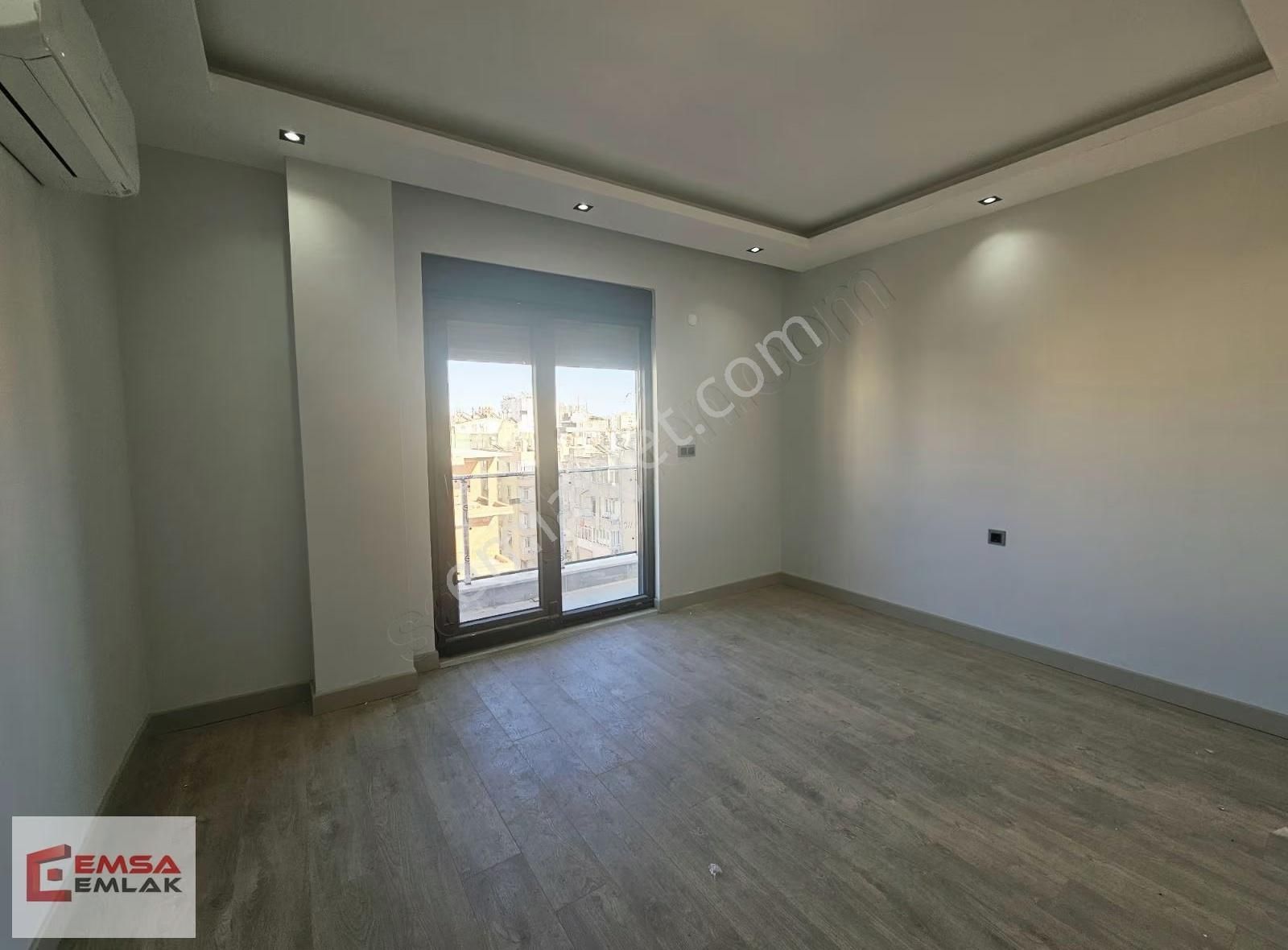 Sehrin Merkezinde Kapalı Garajlı 4+1 Net 180 M² Sıfır Daire - Görsel 3