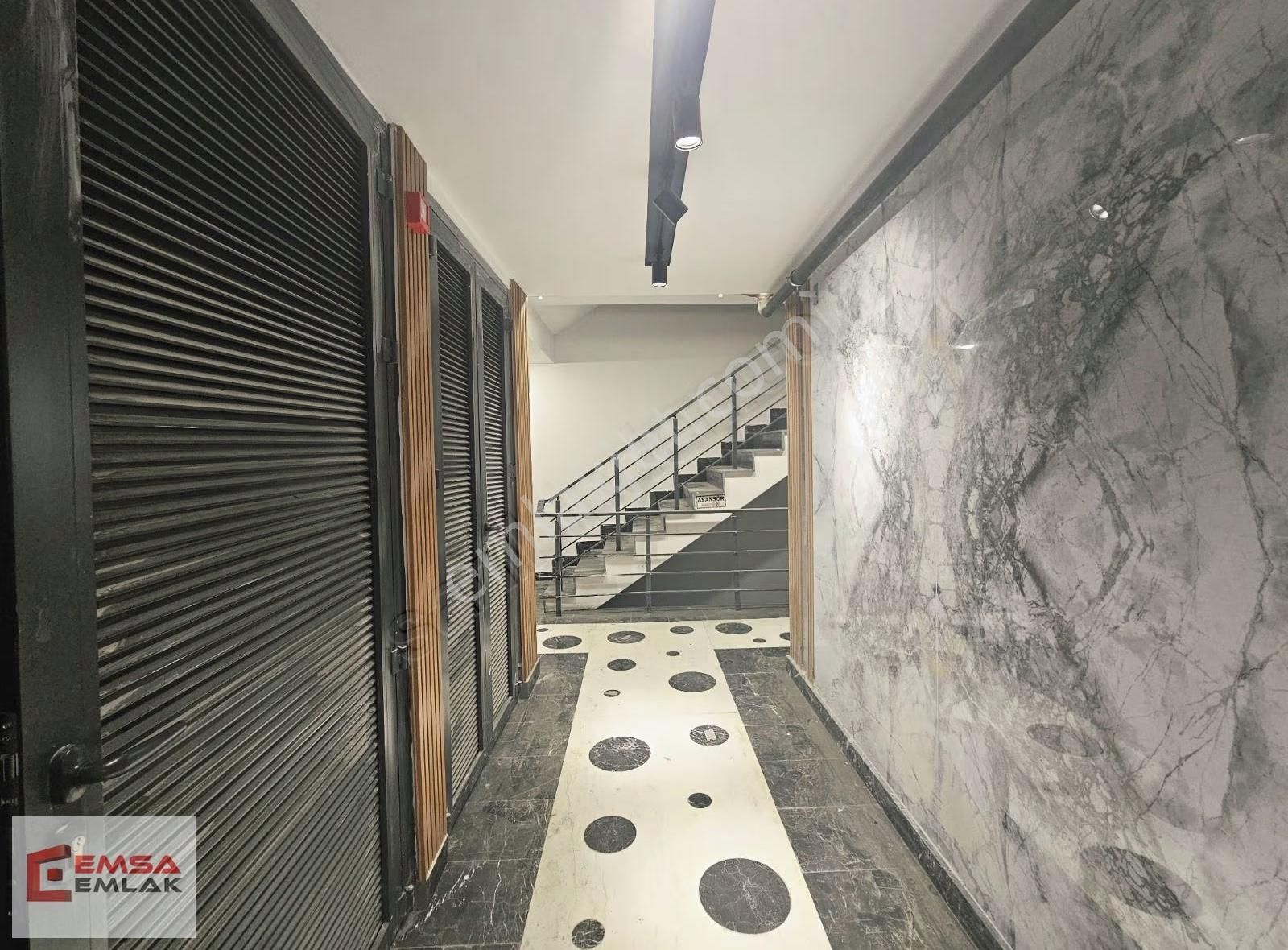 Sehrin Merkezinde Kapalı Garajlı 4+1 Net 180 M² Sıfır Daire - Görsel 21