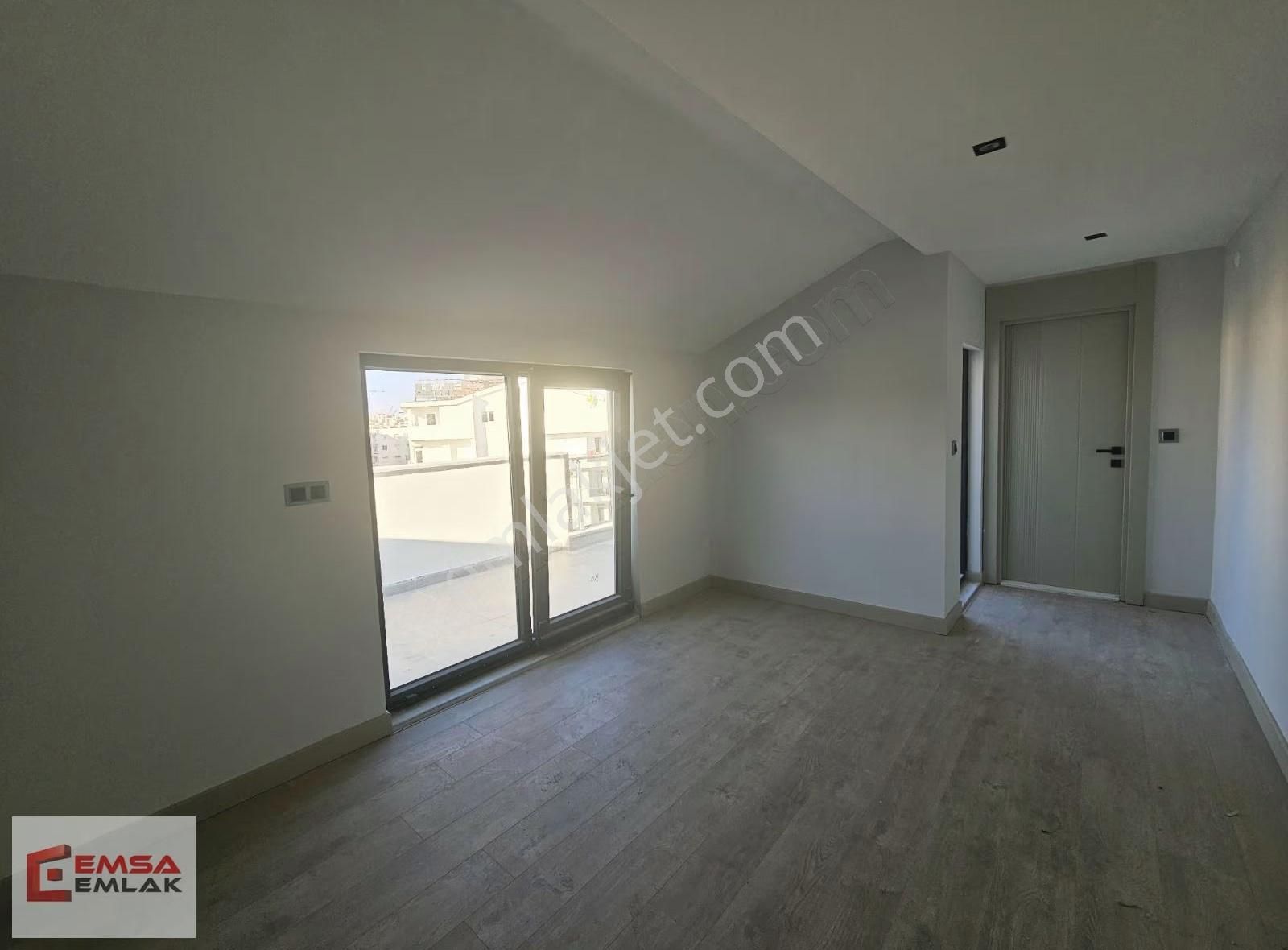 Sehrin Merkezinde Kapalı Garajlı 4+1 Net 180 M² Sıfır Daire - Görsel 11