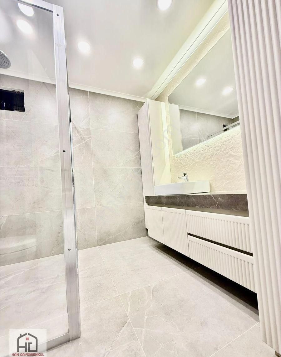 Göztepe Ömerpaşada 4+1 Mimari Dekorlu Ultra Lüks Yeni Bina - Görsel 12