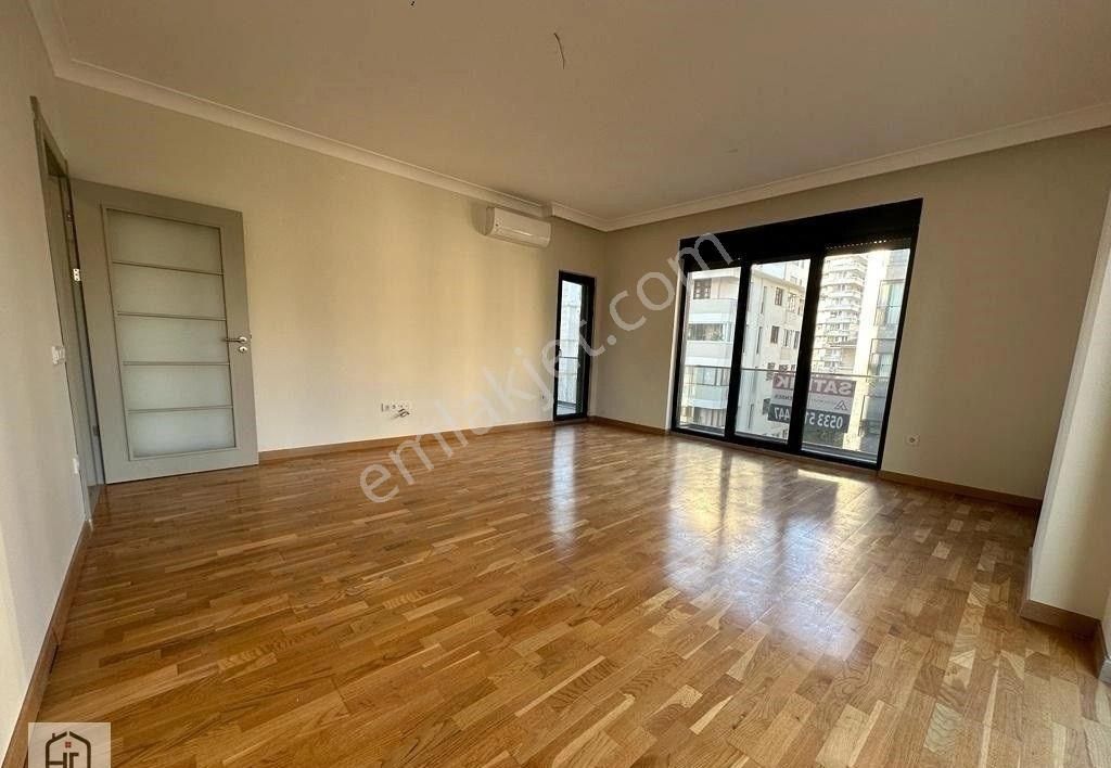 Suadiye Zarada 3+1 Ebeveynli Balkonlu Ultra Lüks Yeni Bina - Görsel 16