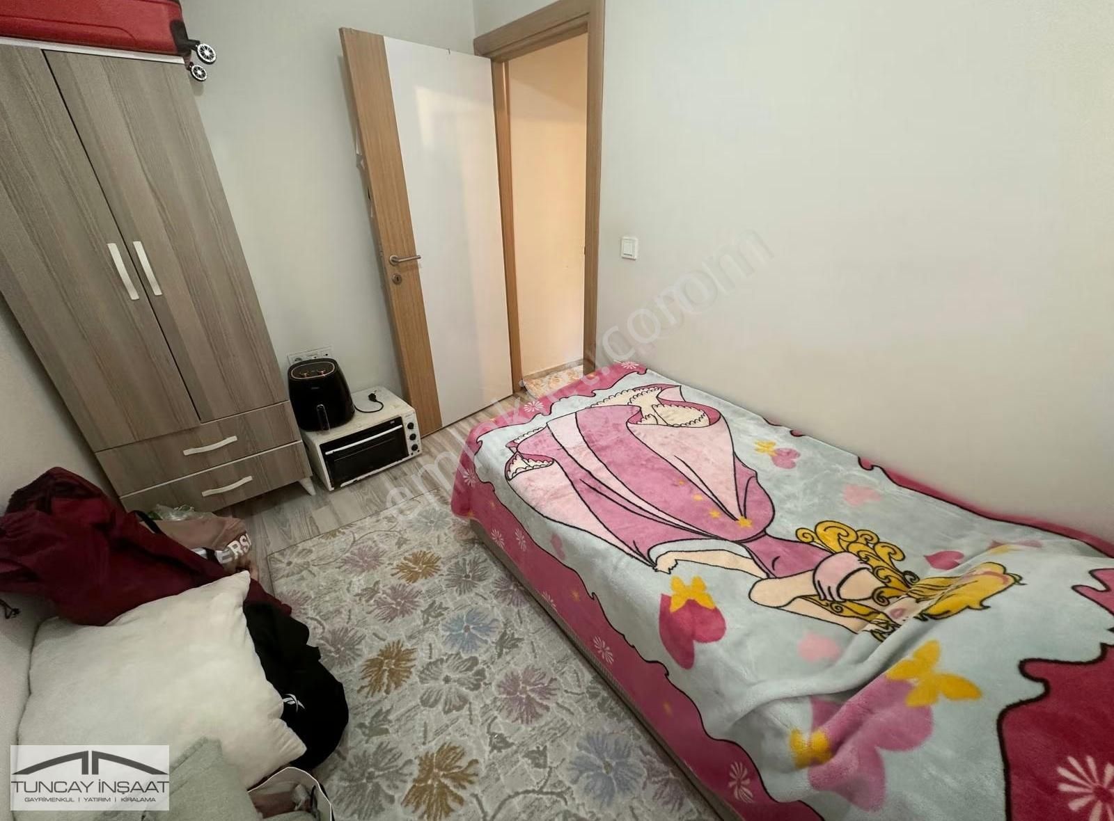 Tuncay'dan İster Oturum İster Yatırım Kapalı Otoparklı 2+1 Daire - Görsel 4