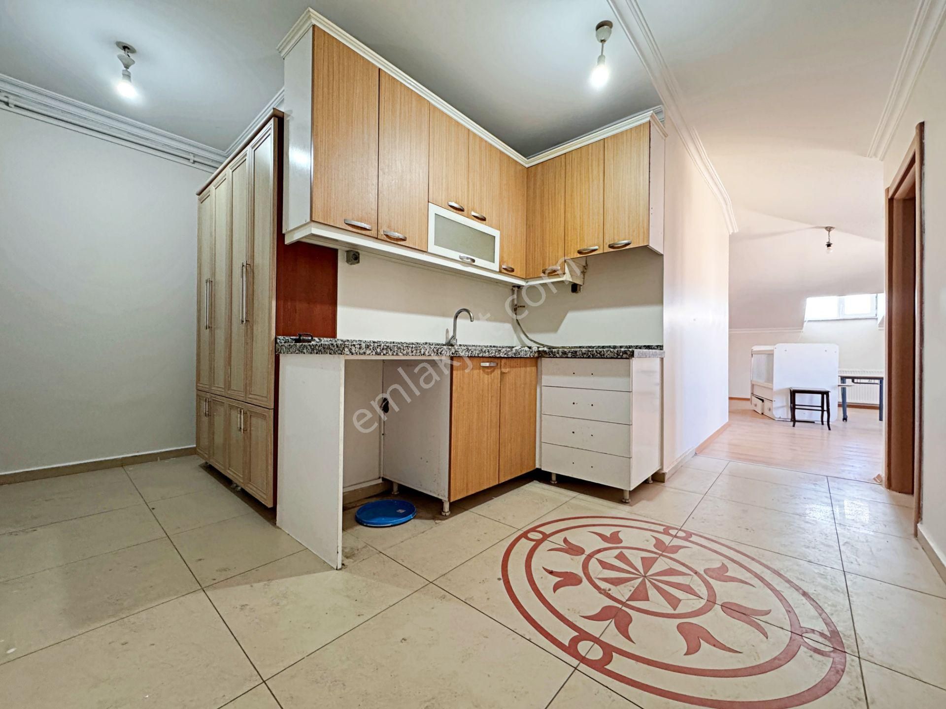 Home Vizyon Bahçelievler Yenibosna Radar Satılık Otoparklı 5+1 Geniş Dublex Daire. - Görsel 29