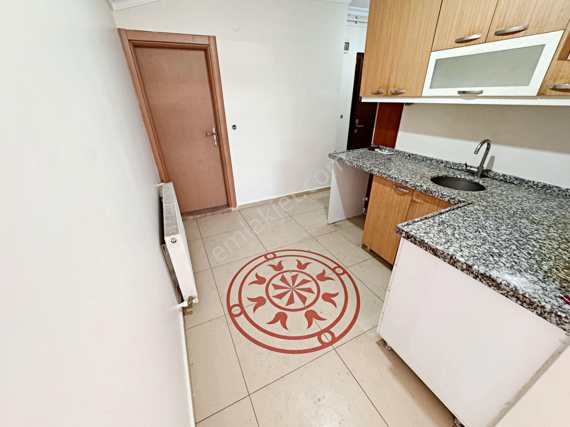 Home Vizyon Bahçelievler Yenibosna Radar Satılık Otoparklı 5+1 Geniş Dublex Daire. - Görsel 28