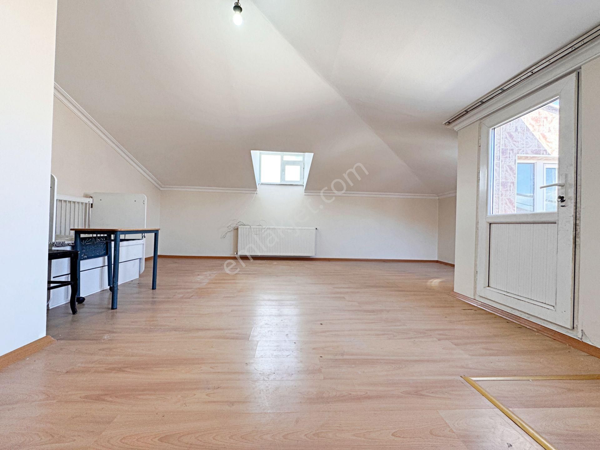 Home Vizyon Bahçelievler Yenibosna Radar Satılık Otoparklı 5+1 Geniş Dublex Daire. - Görsel 27