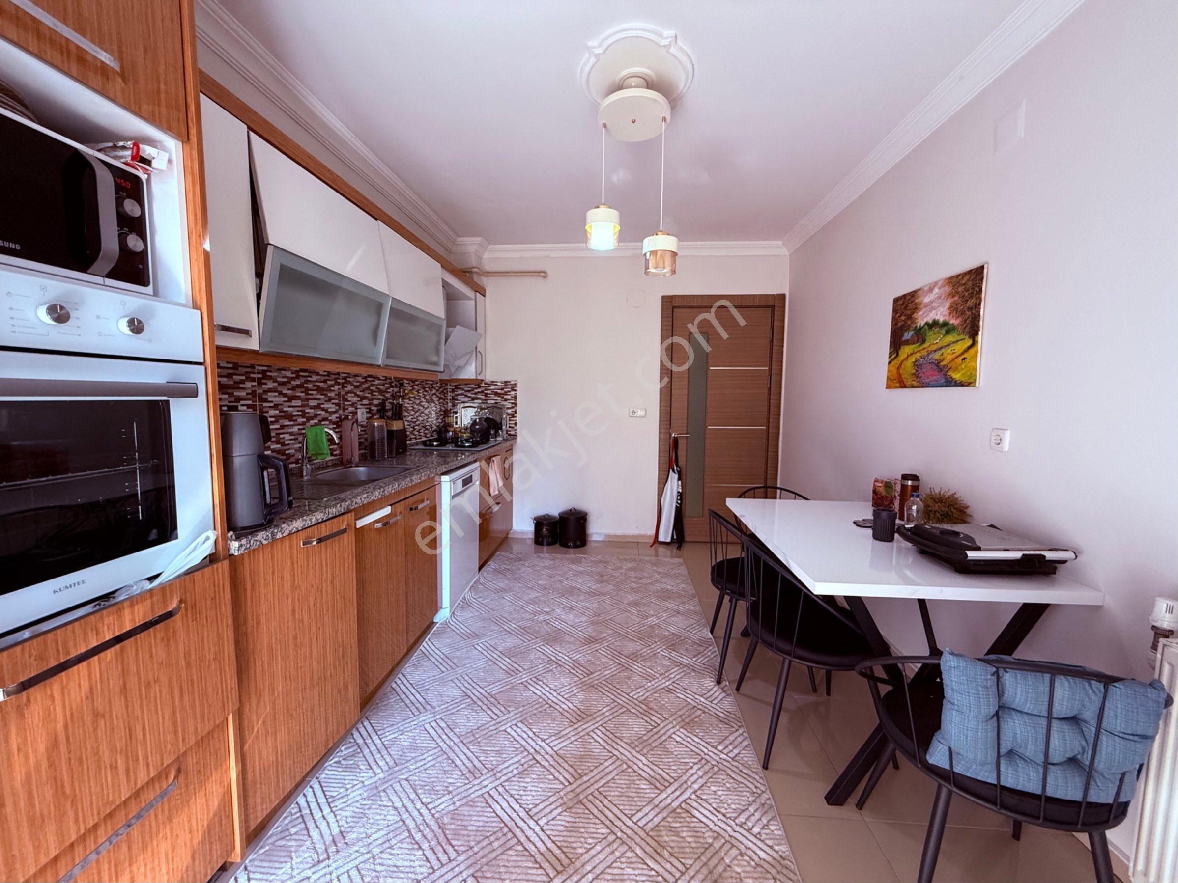 Cumhuriyet Mh. Grand Medical Civarı Site İçerisinde 3+1 Daire Fırsatı - Görsel 18