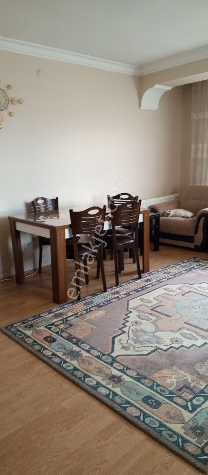 Egeturemlaktan Karabağlar Yeşilyürt Hastehanye Yürme Mesafesindedır.satılık 3+1.dira