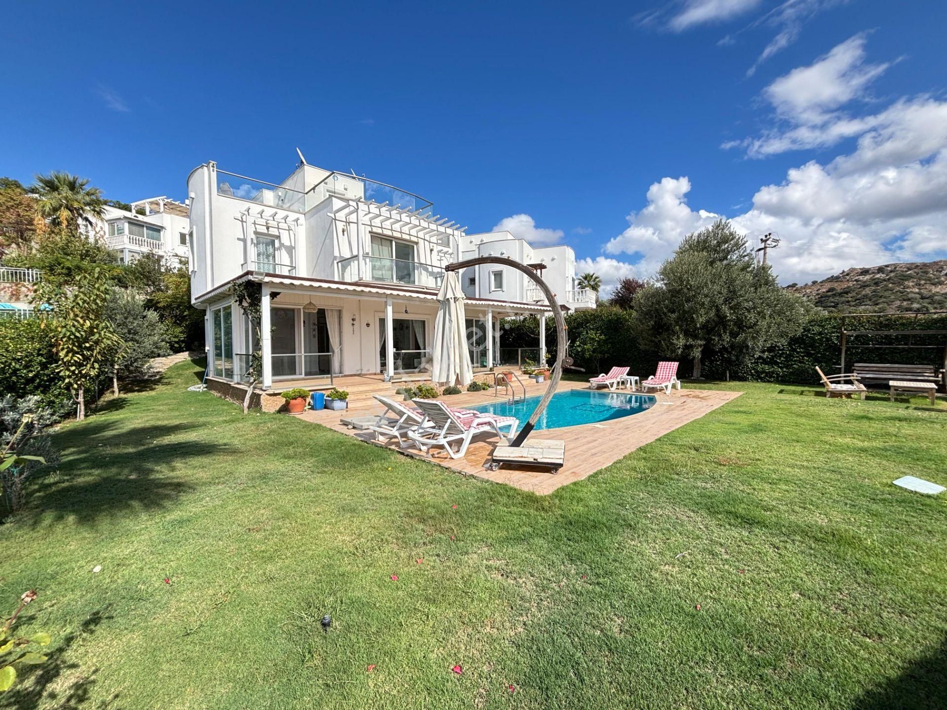 Agr Group'tan Bodrum Yalıkavak'ta Satılık Site İçerisinde 3+1 Özel Havuzlu Villa