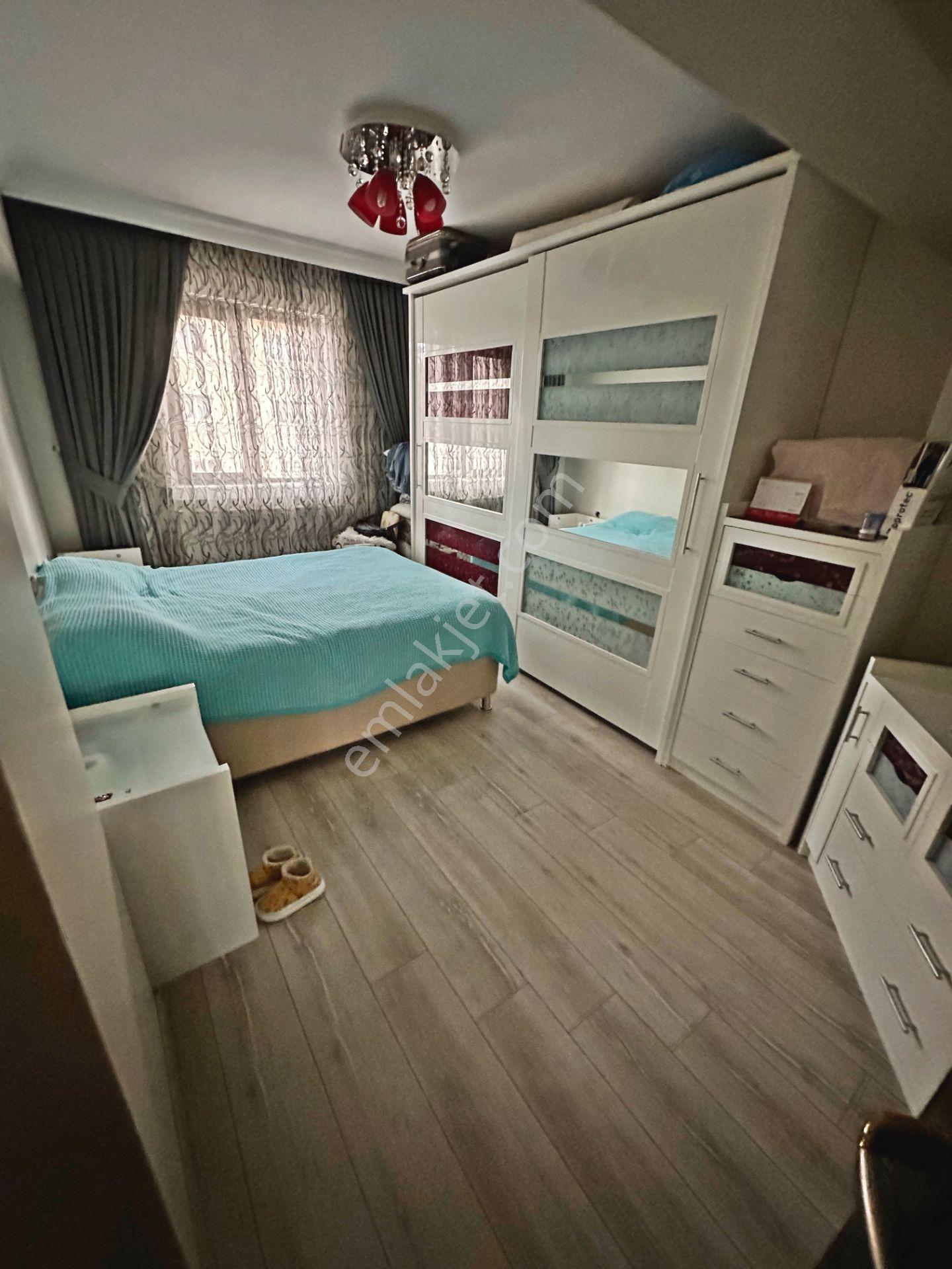 Peyami Safa Mahallesinde Ara Katta Yapılı Bakımlı 3+1 Satılık Daire - Görsel 4