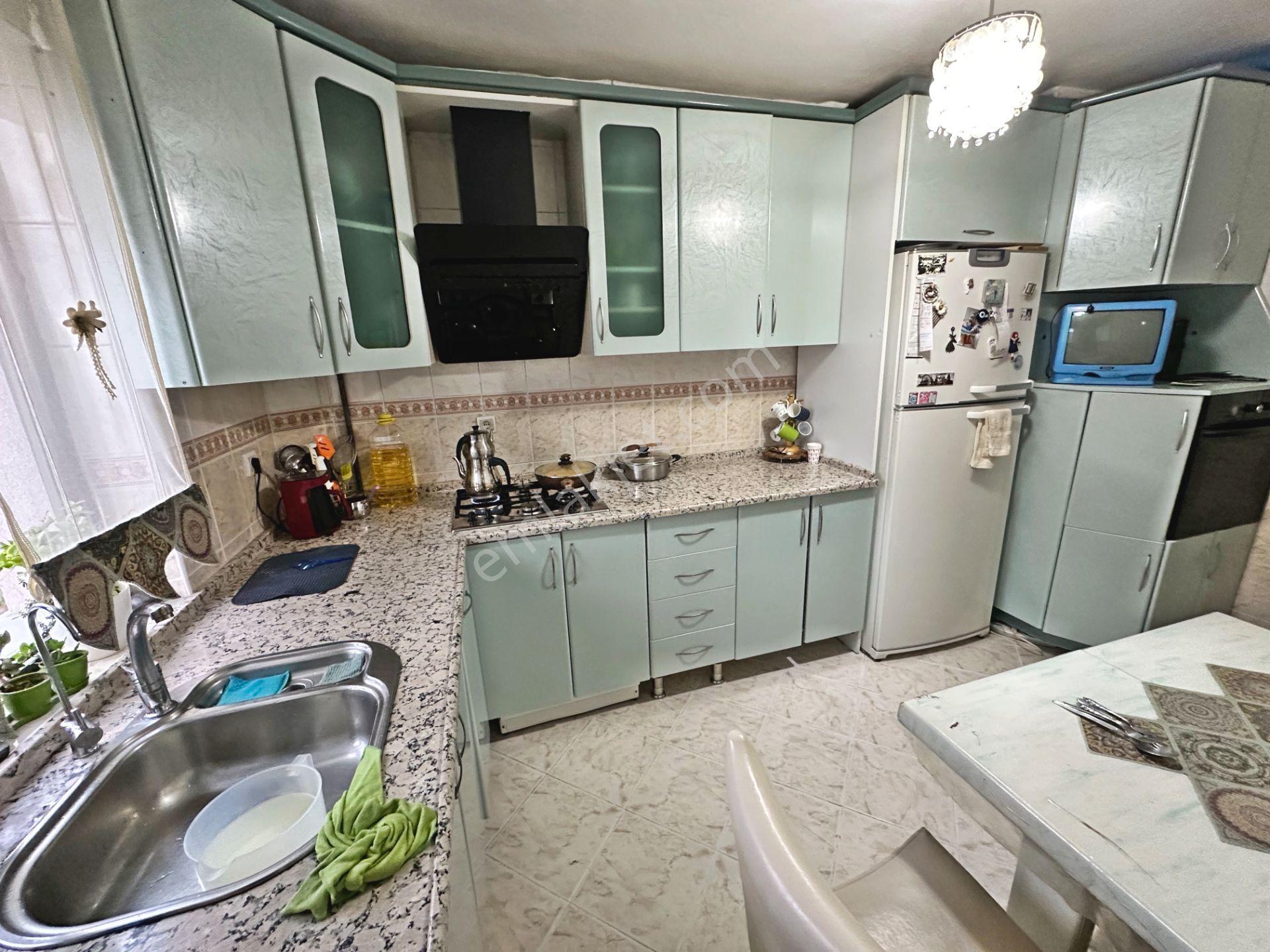 Peyami Safa Mahallesinde Ara Katta Yapılı Bakımlı 3+1 Satılık Daire - Görsel 15