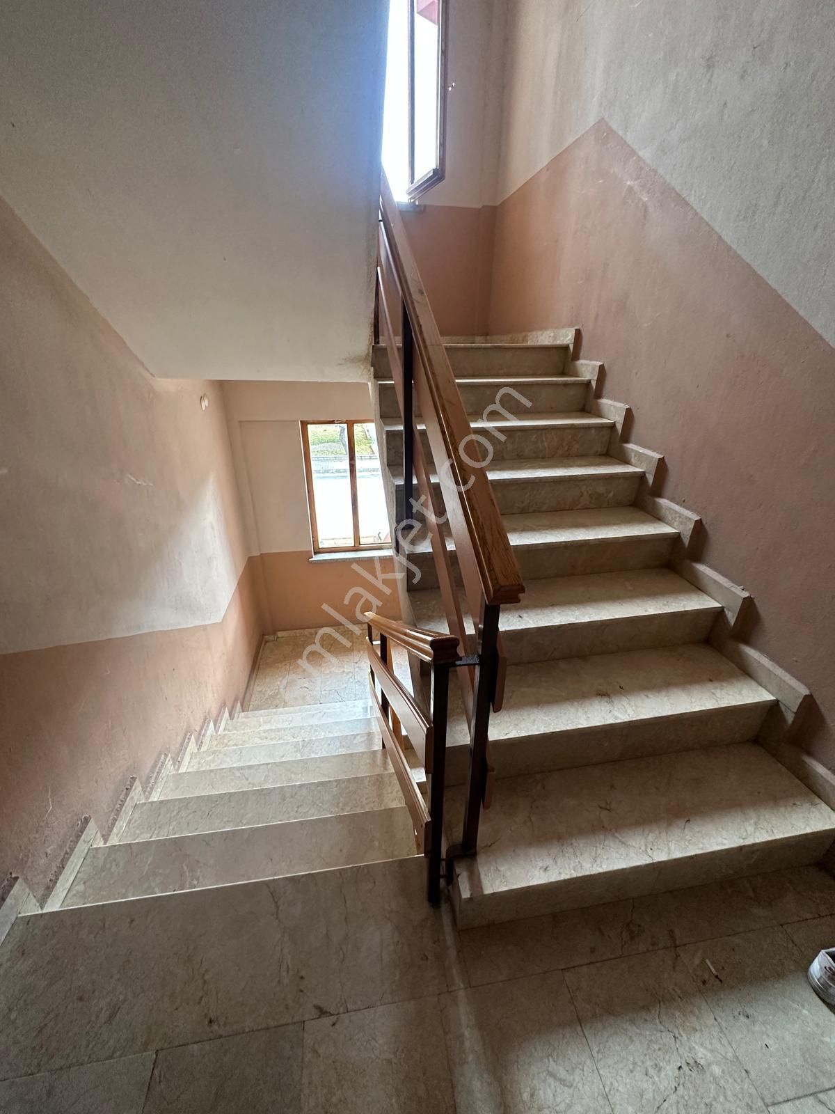 Afyon Üçok Emlaktan Mareşal De Satılık 3+1 Arakat Fırsat Daire - Görsel 4