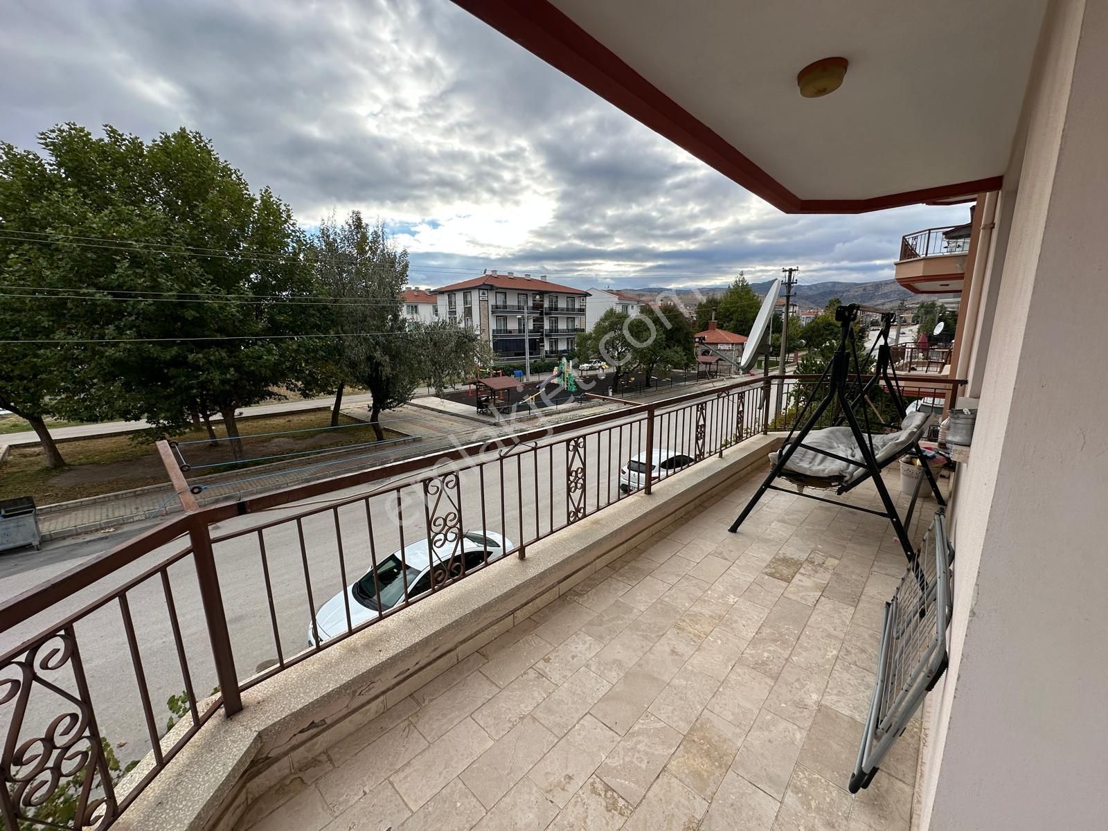 Afyon Üçok Emlaktan Mareşal De Satılık 3+1 Arakat Fırsat Daire - Görsel 25