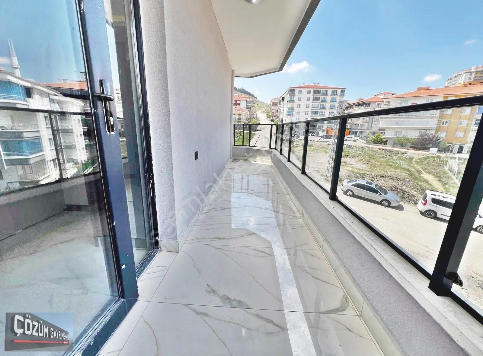 Çözüm Farkı İle Sıfır 3+1 Full Yapılı İskanlı Çift Banyolu Daire - Görsel 11