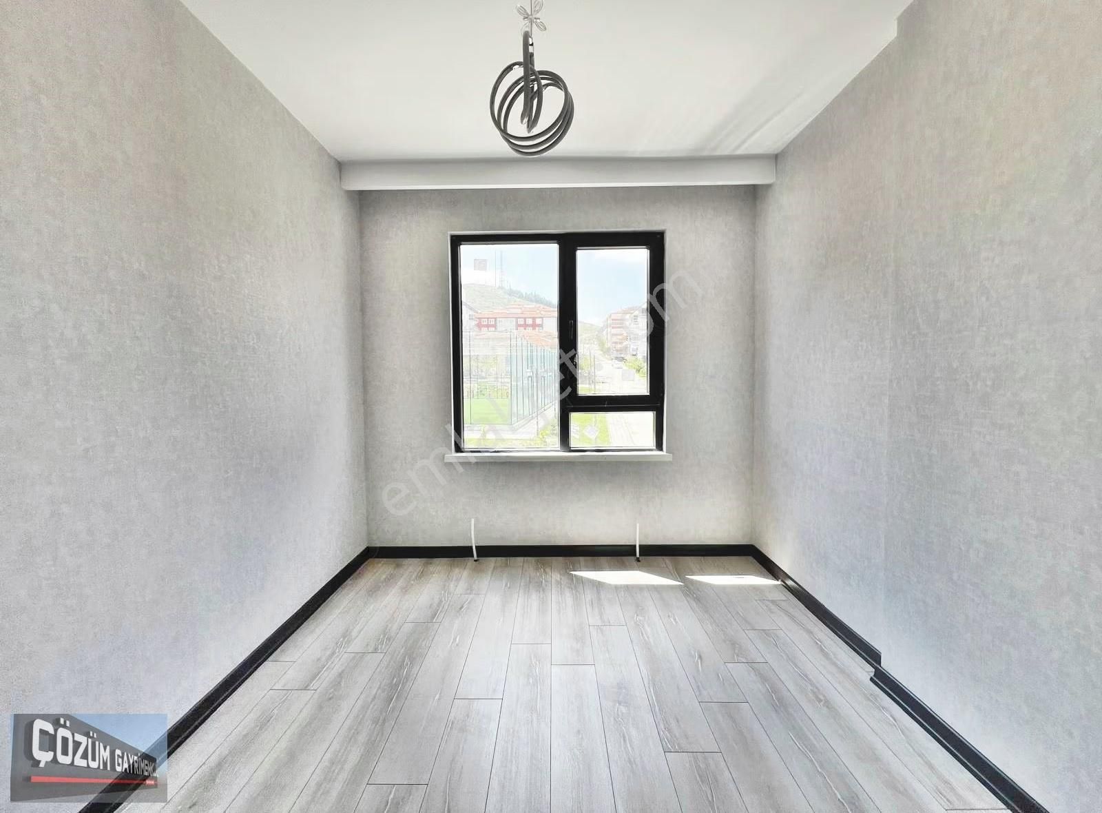 Çözüm Farkı İle Sıfır 3+1 Full Yapılı İskanlı Çift Banyolu Daire - Görsel 25