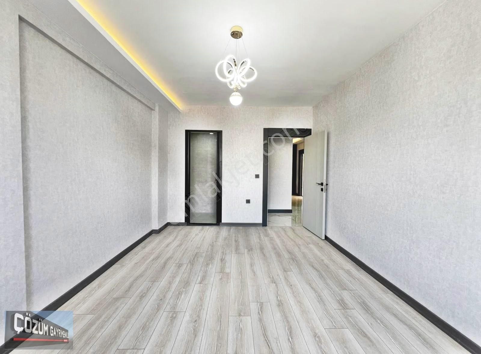 Çözüm Farkı İle Sıfır 3+1 Full Yapılı İskanlı Çift Banyolu Daire - Görsel 7