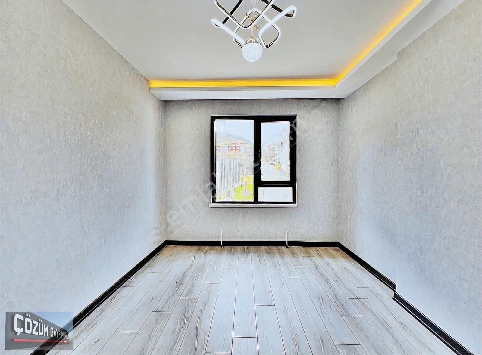 Çözüm Farkı İle Sıfır 3+1 Full Yapılı İskanlı Çift Banyolu Daire - Görsel 9