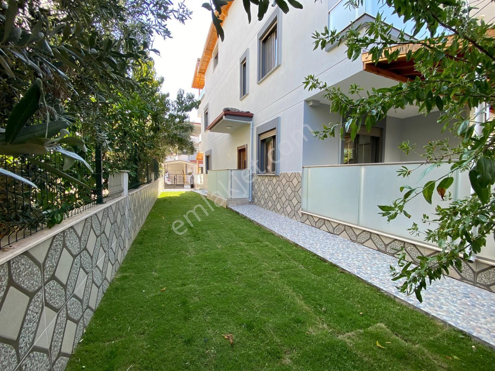 Globalden Denize 400 Metre/otoparklı/müstakil Bahçeli/salon Mutfak Ayrı Villa - Görsel 2