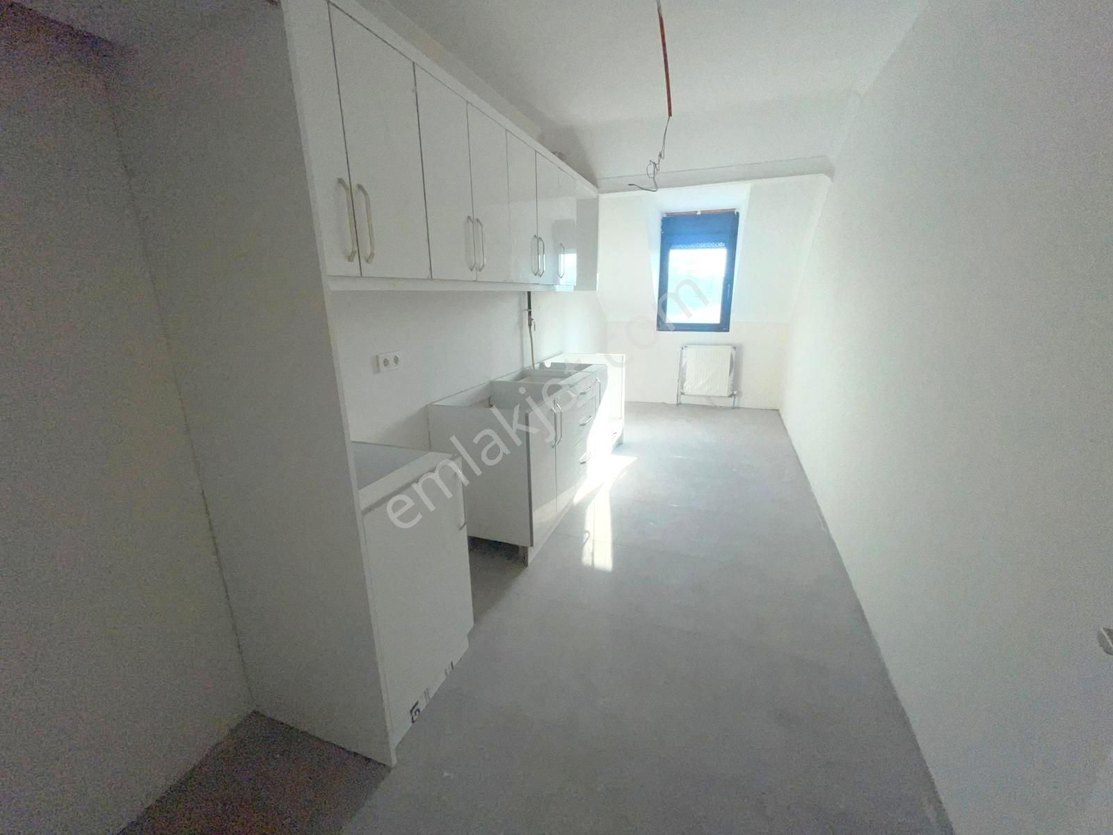 Emlak Dünyasından 63'ün Orada Satılık 3+2 235 M2 Sıfır Dubleks - Görsel 21