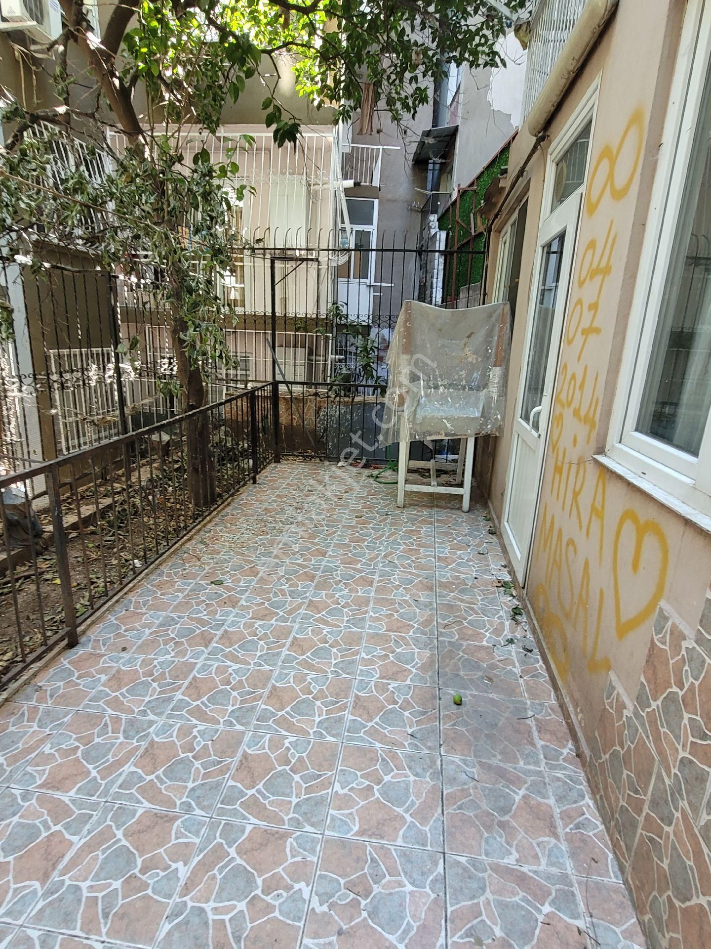 Bahçeli İçi Bakımlı Merkezı Konumda Satılık Daire - Görsel 16