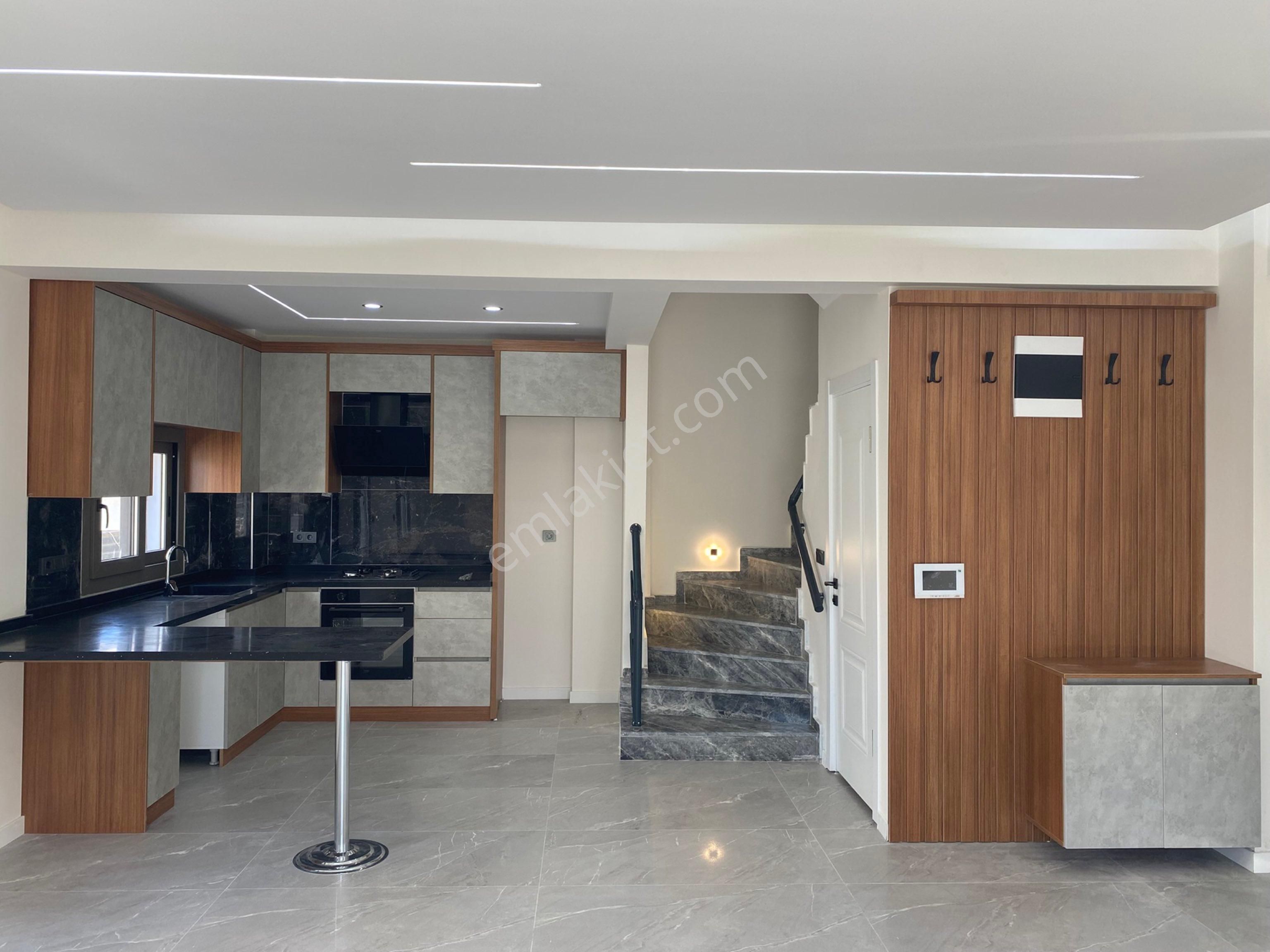 | Global | Denize 50 Metre Lüks Villa - Görsel 14