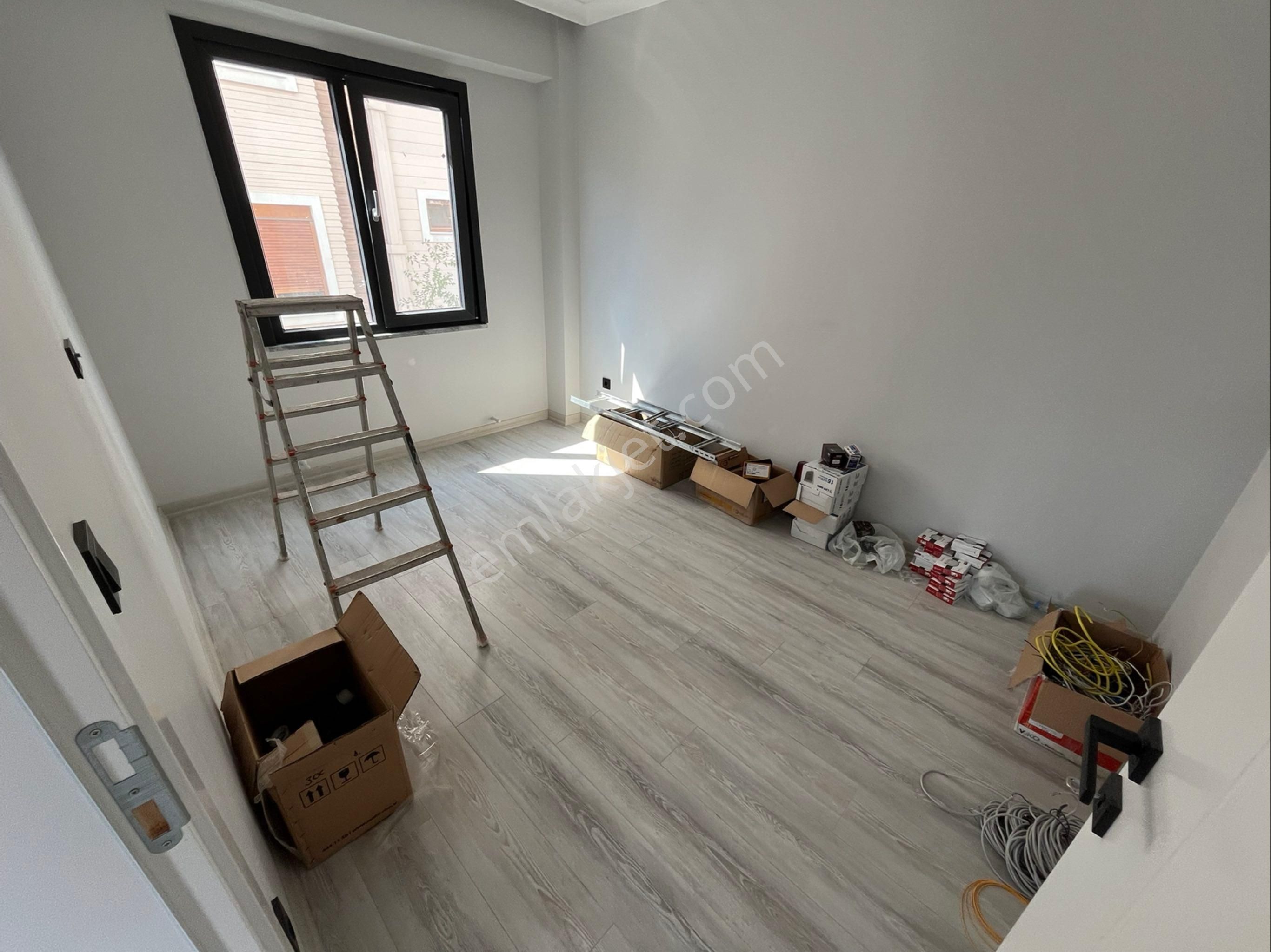 Altınoluk Deniz İle Karşı Karşıya Açık Otoparklı Bahçeli Bahçe Dublex 4+1 Daire - Görsel 15