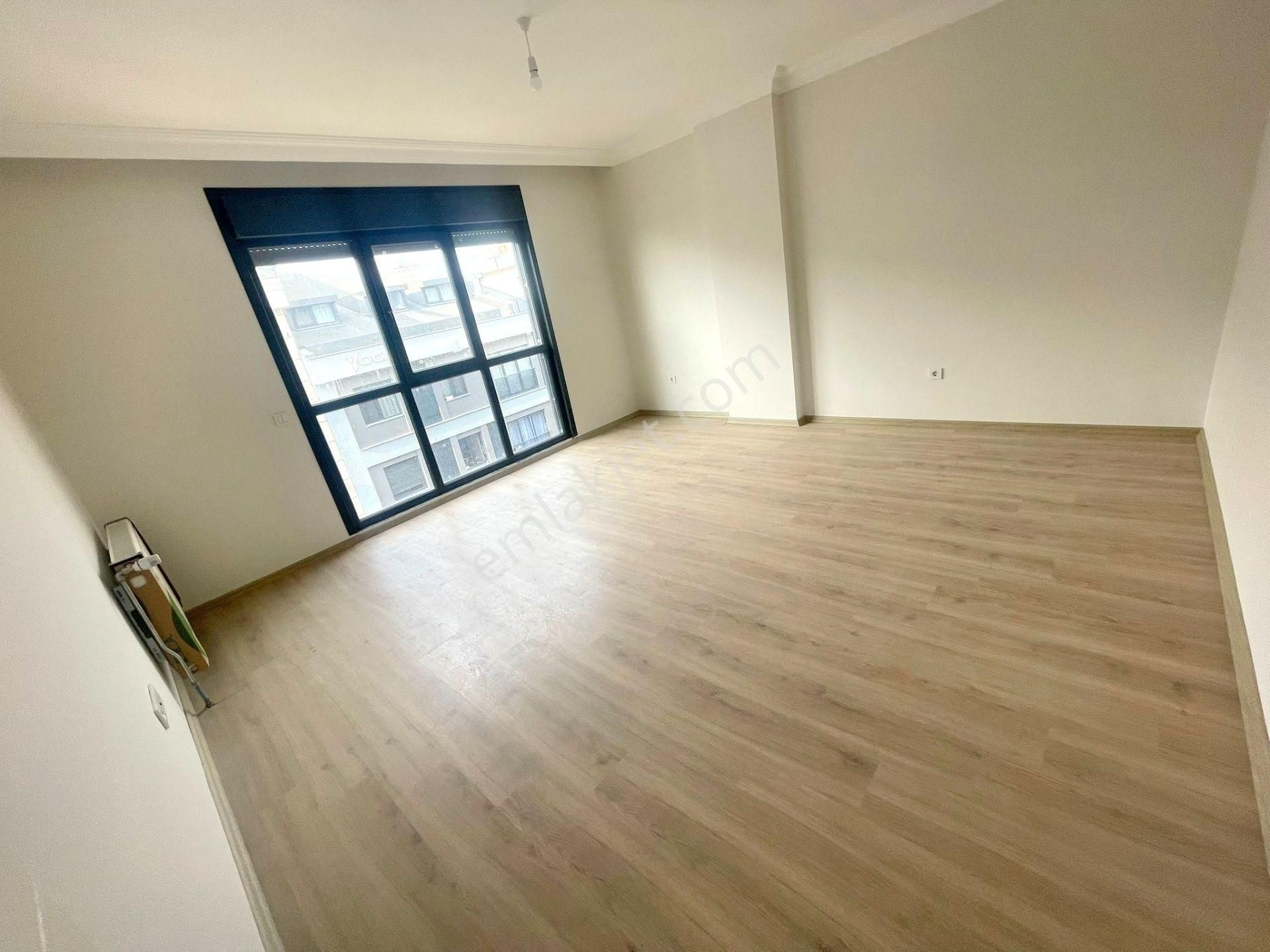 Emlak Dünyasından 63'ün Orada Satılık 5+2 205 M2 Sıfır Dubleks - Görsel 8