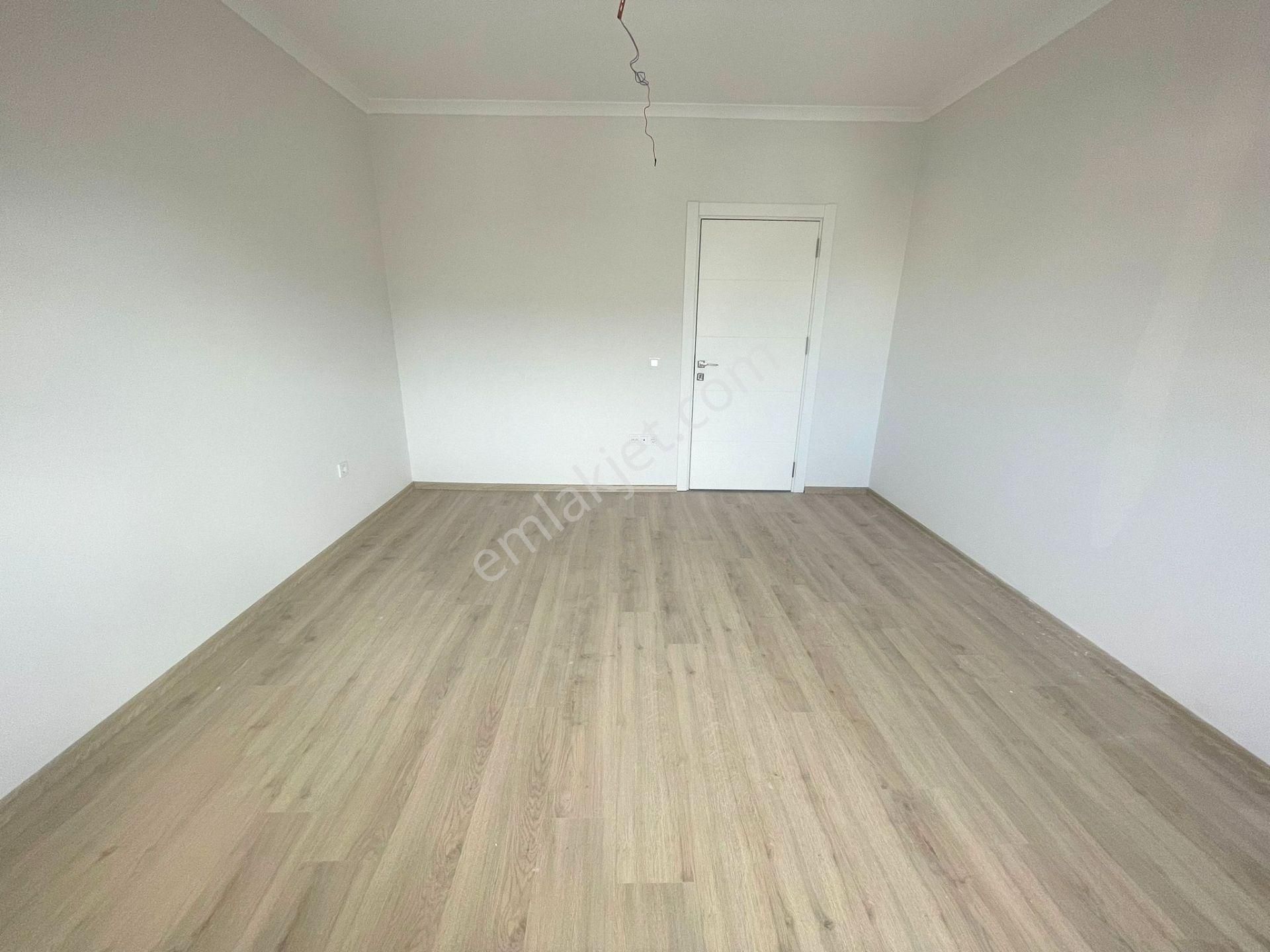 Emlak Dünyasından 63'ün Orada Satılık 5+2 205 M2 Sıfır Dubleks - Görsel 12