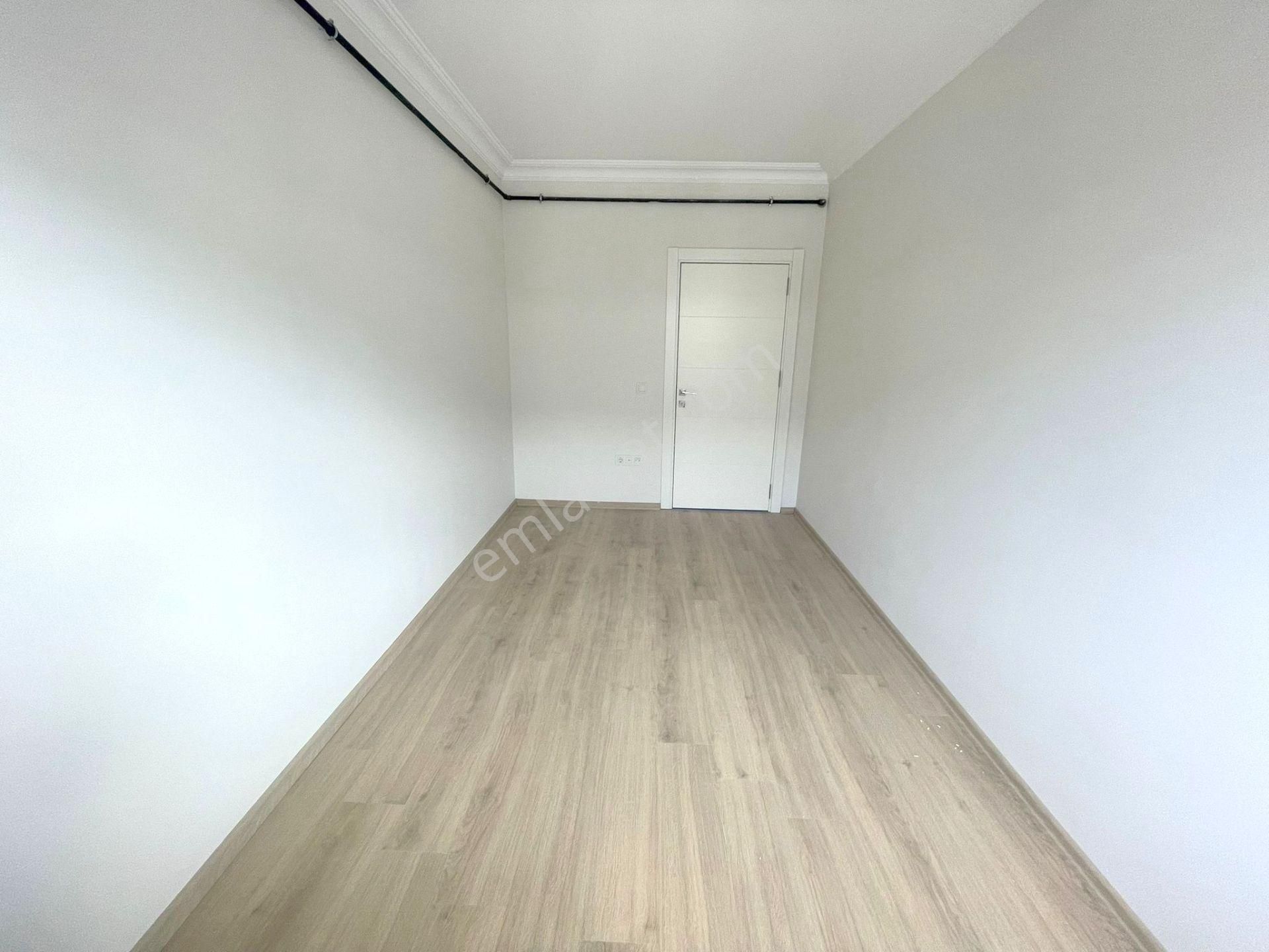 Emlak Dünyasından 63'ün Orada Satılık 5+2 205 M2 Sıfır Dubleks - Görsel 5