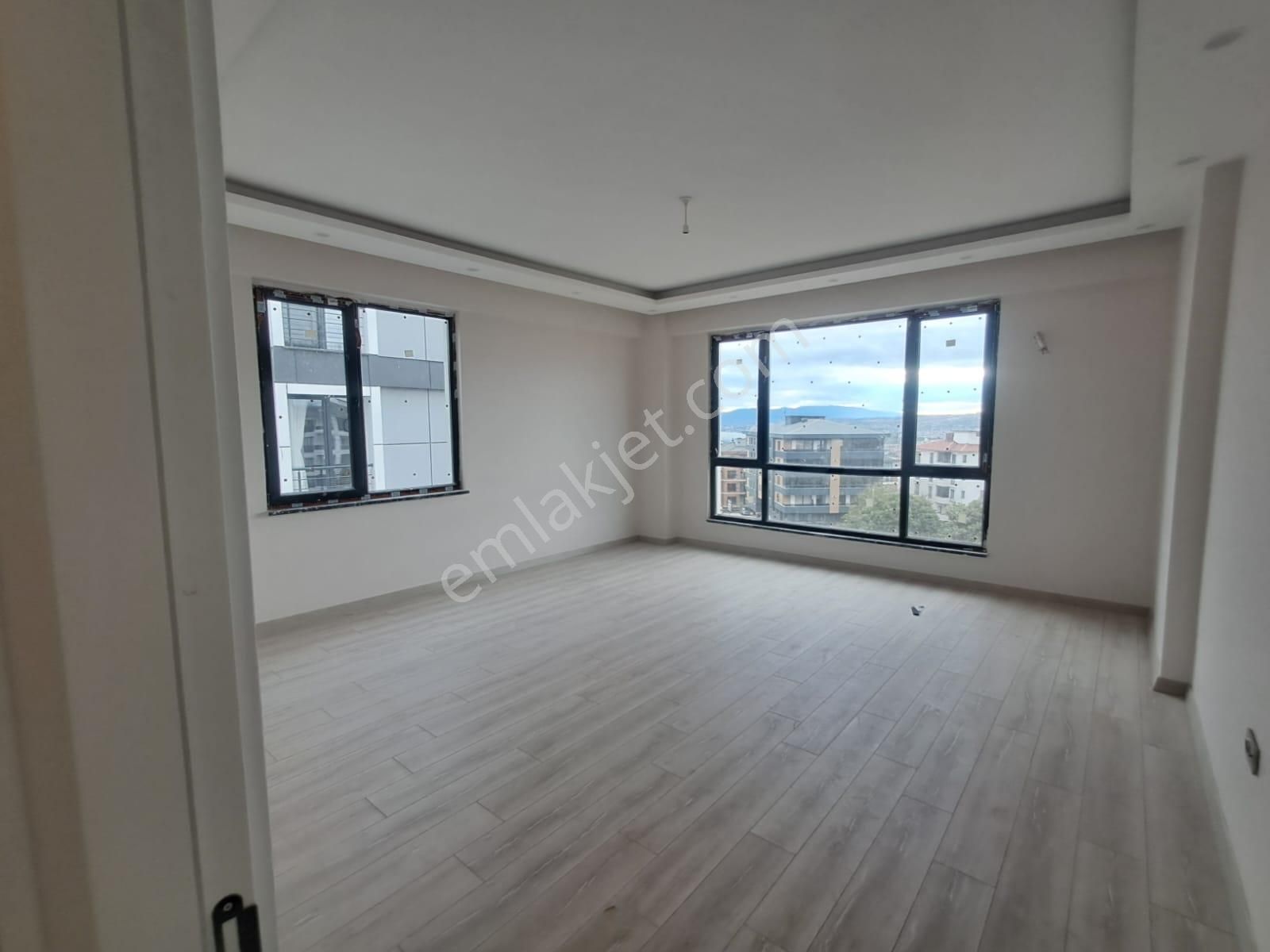 Ekşioğlu'ndan Tekirdağ Süleymanpaşa Atatürk Mahallesi 3+1 Satılık Daire - Görsel 4