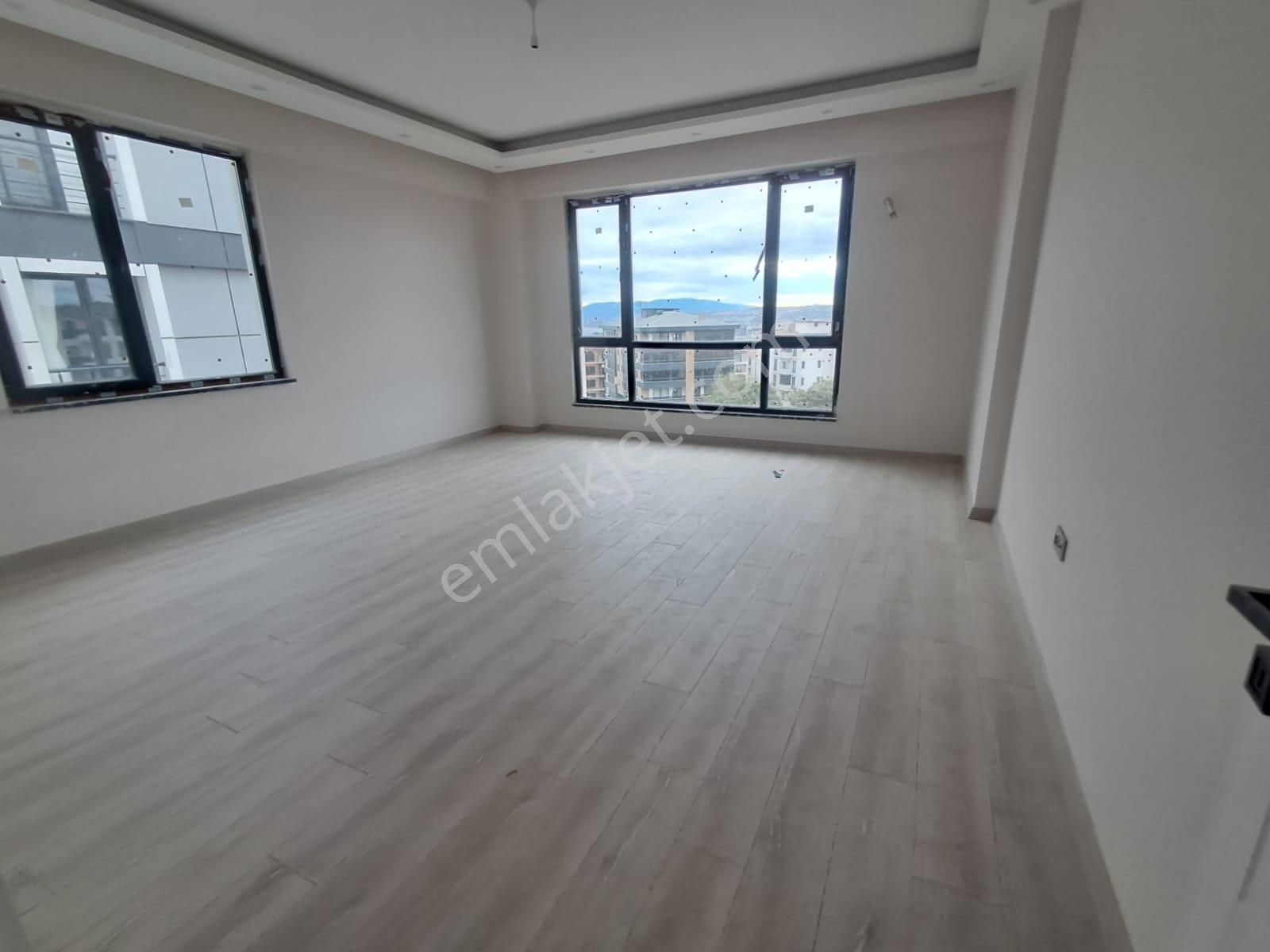 Ekşioğlu'ndan Tekirdağ Süleymanpaşa Atatürk Mahallesi 3+1 Satılık Daire - Görsel 32