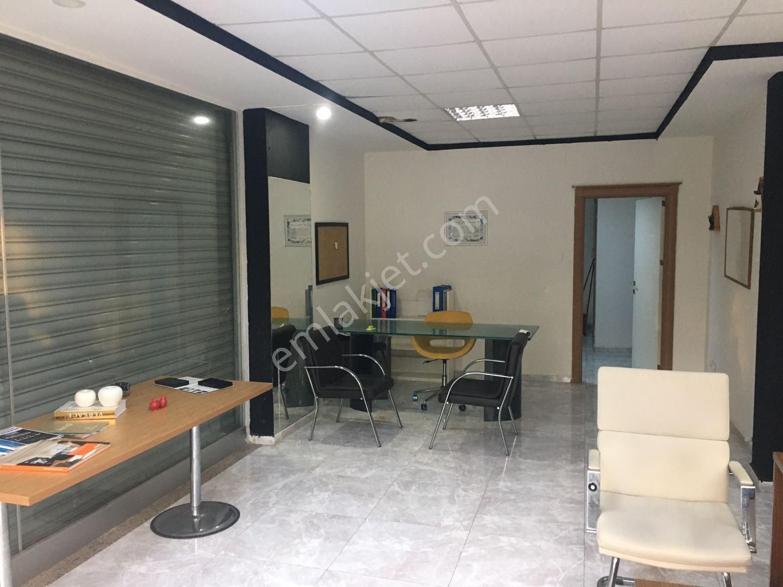 Gürpınar Merkezde Satılık Dükkan 150m2 - Görsel 3