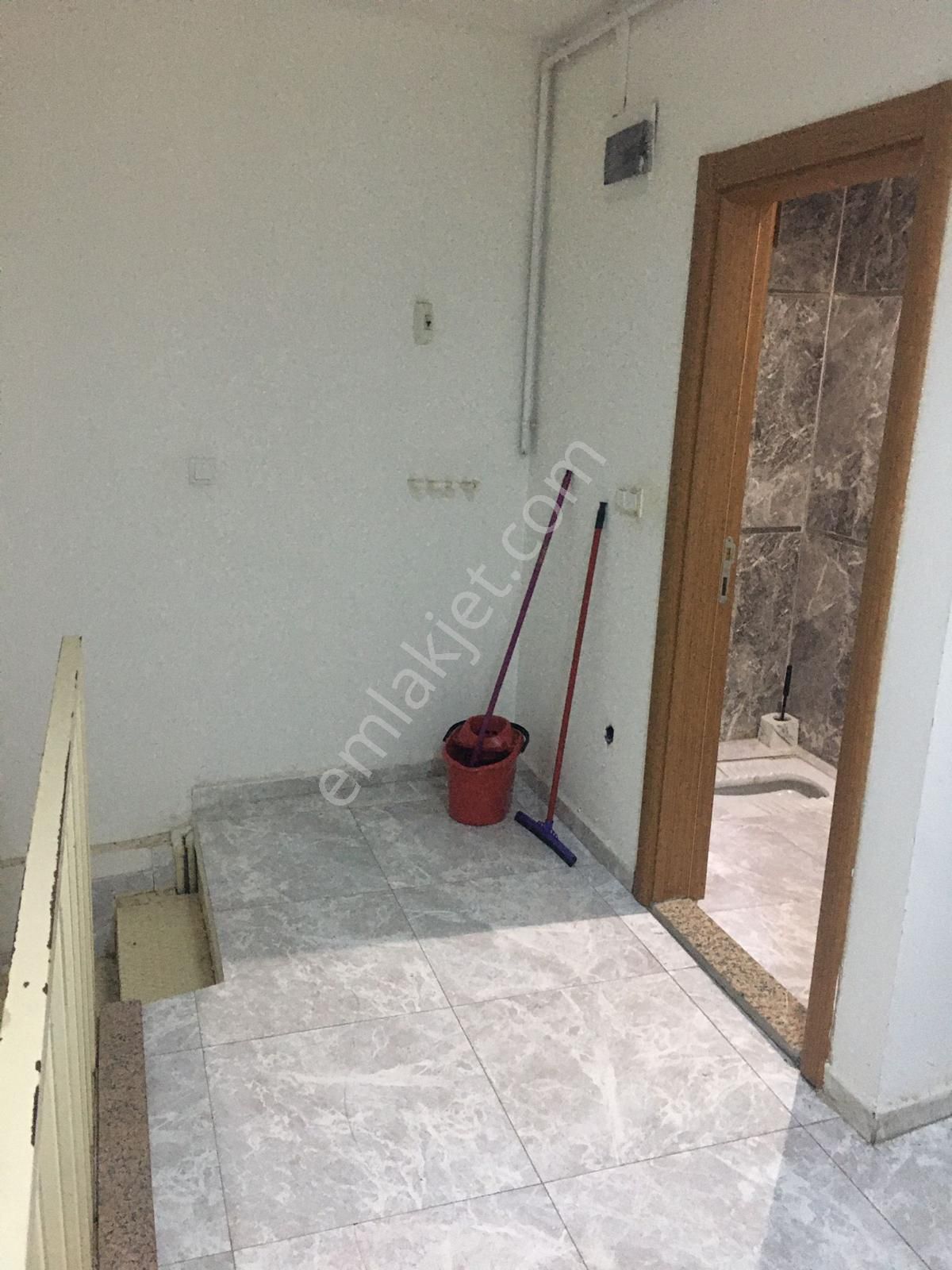 Gürpınar Merkezde Satılık Dükkan 150m2 - Görsel 6
