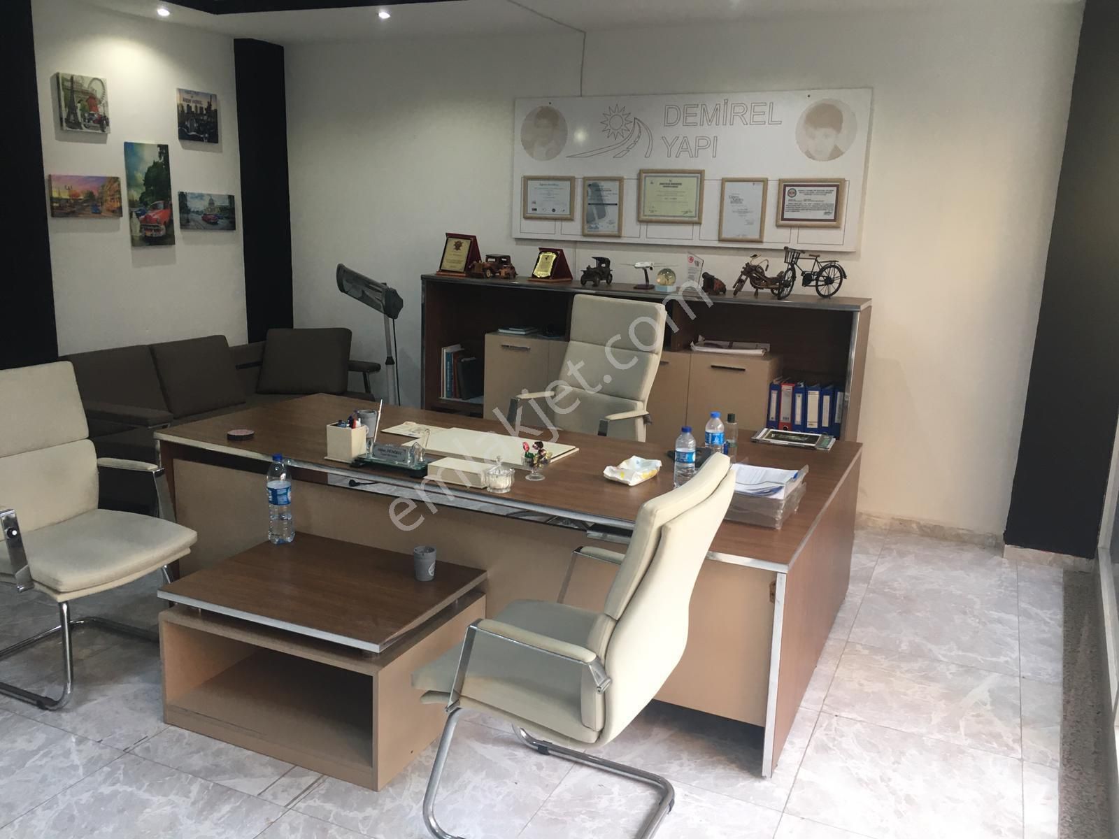 Gürpınar Merkezde Satılık Dükkan 150m2 - Görsel 2