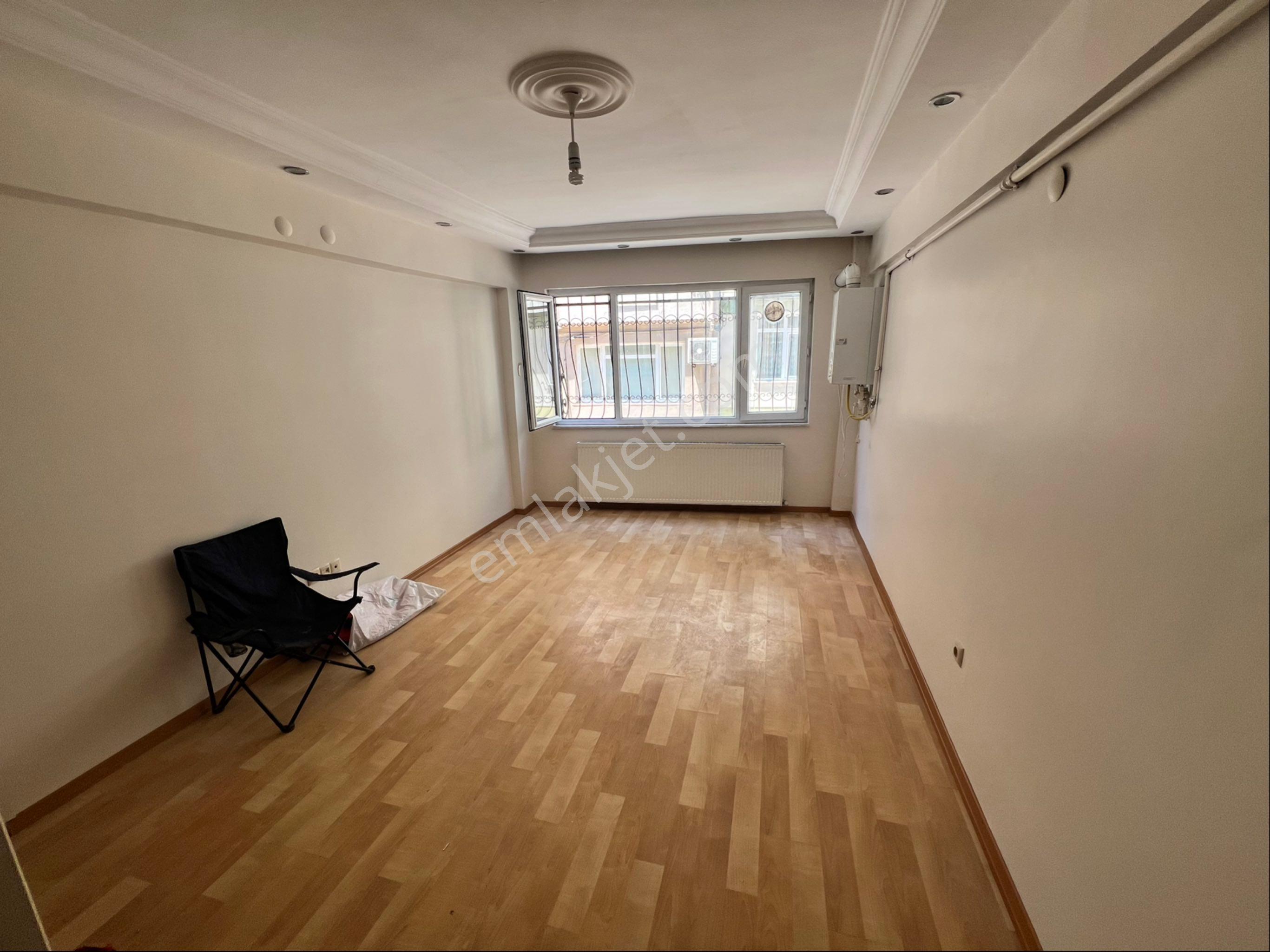 Naz Emlaktan Nuhkuyusu Caddesinde 2+1 Kiralık Daire - Görsel 3