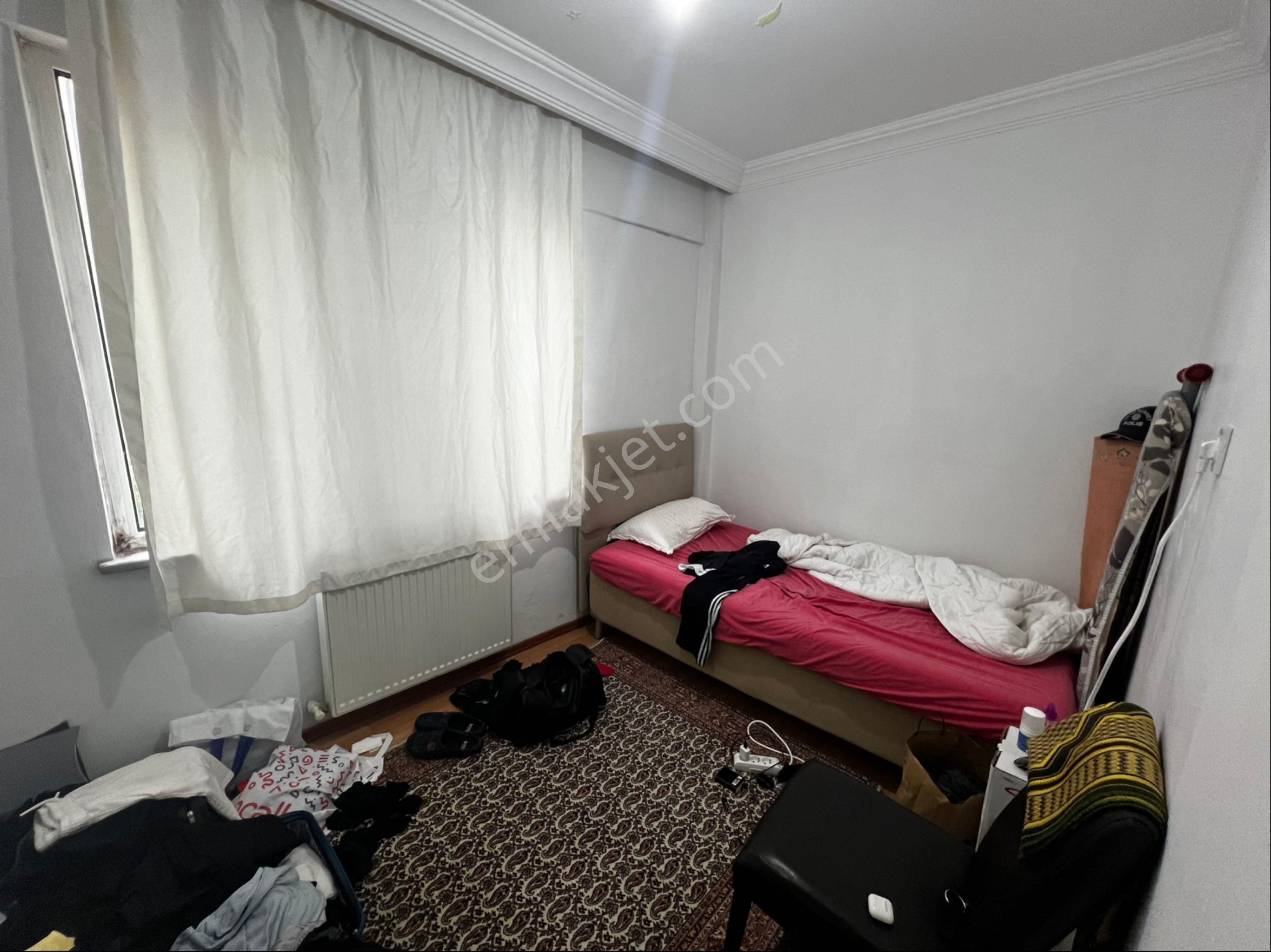 Naz Emlaktan Selami Ali Mahallesinde Gazi Caddesine Yakın 3+1 Satılık Daire - Görsel 12