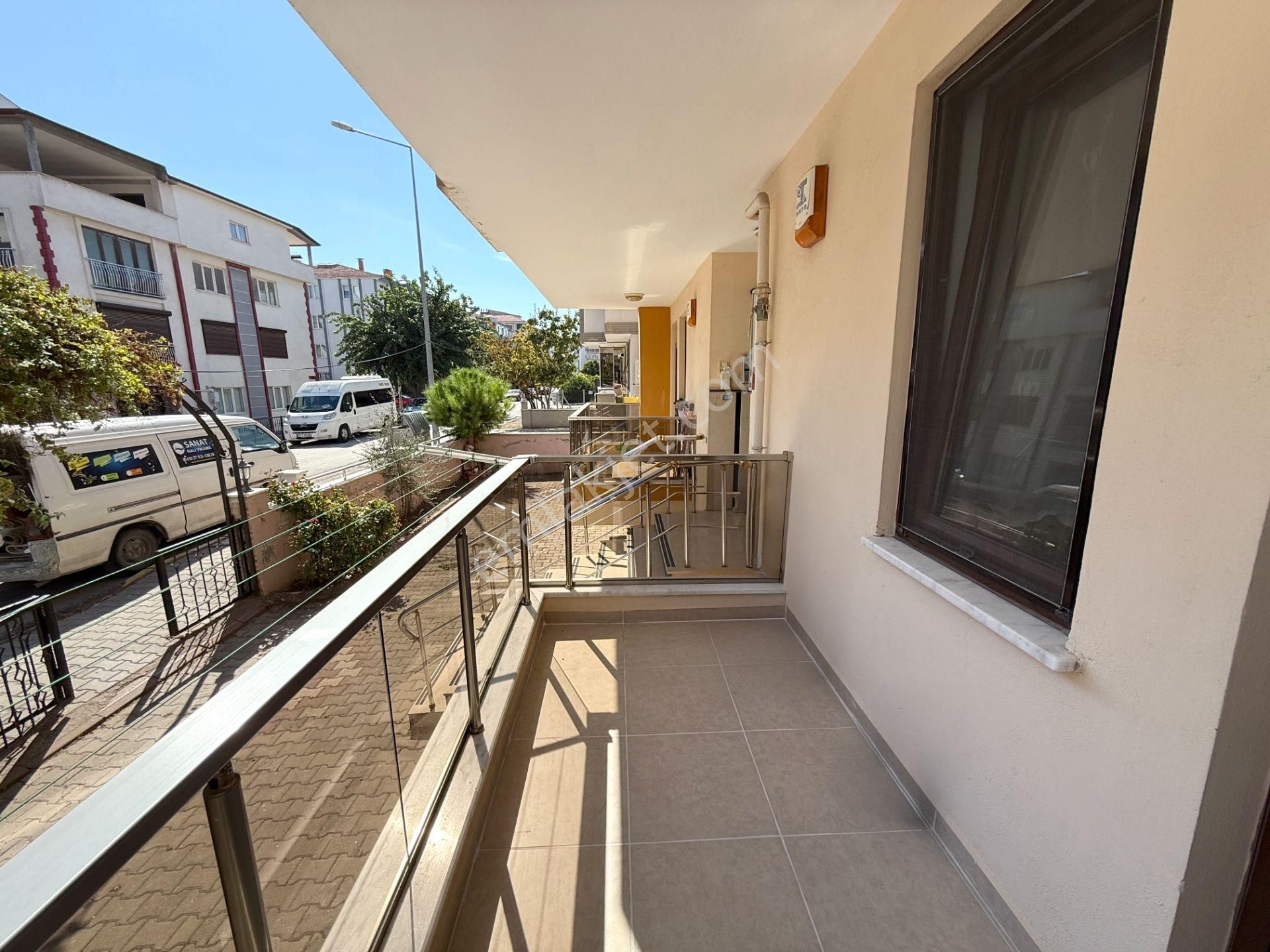 Remax Mid'den Bahçelievler Mahallesi'nde 3+1 Lüks Daire - Görsel 26