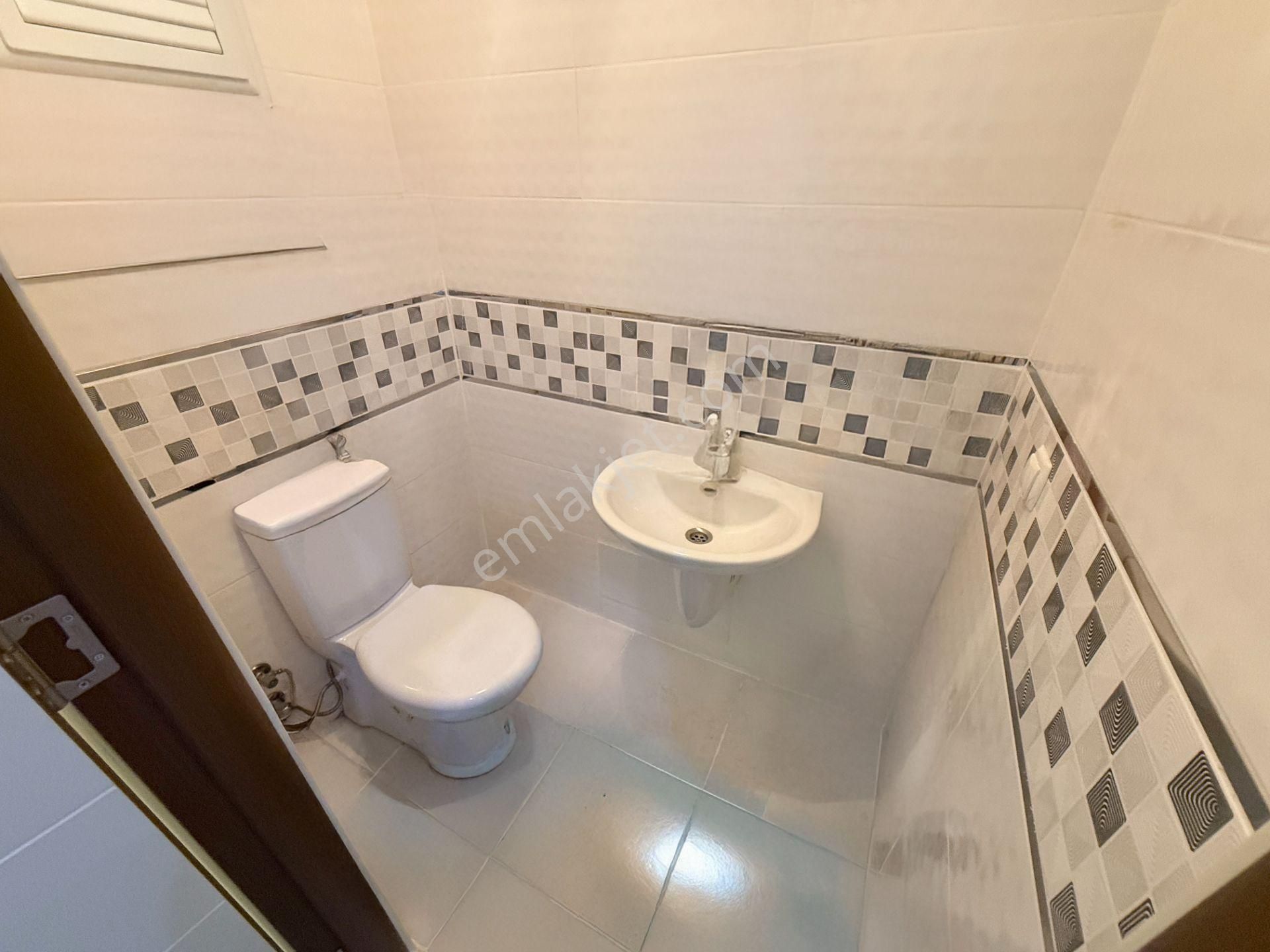 Remax Mid'den Bahçelievler Mahallesi'nde 3+1 Lüks Daire - Görsel 17