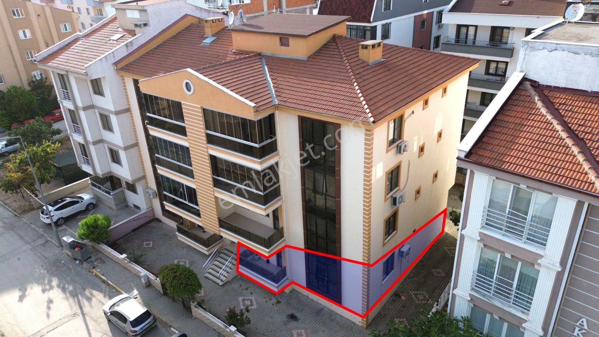 Remax Mid'den Bahçelievler Mahallesi'nde 3+1 Lüks Daire - Görsel 6