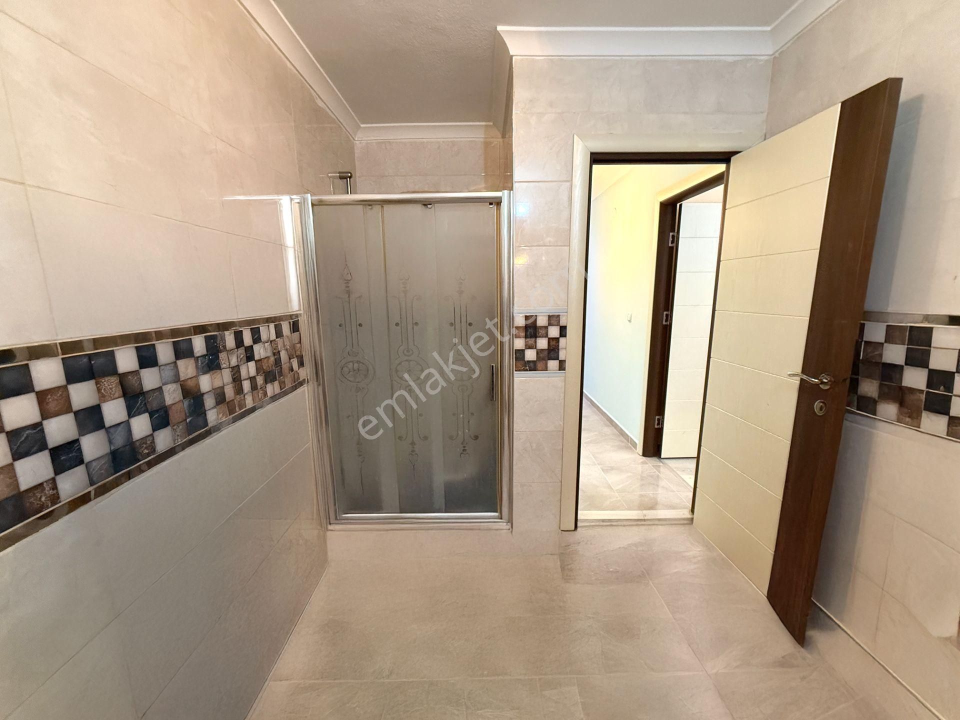 Remax Mid'den Bahçelievler Mahallesi'nde 3+1 Lüks Daire - Görsel 23