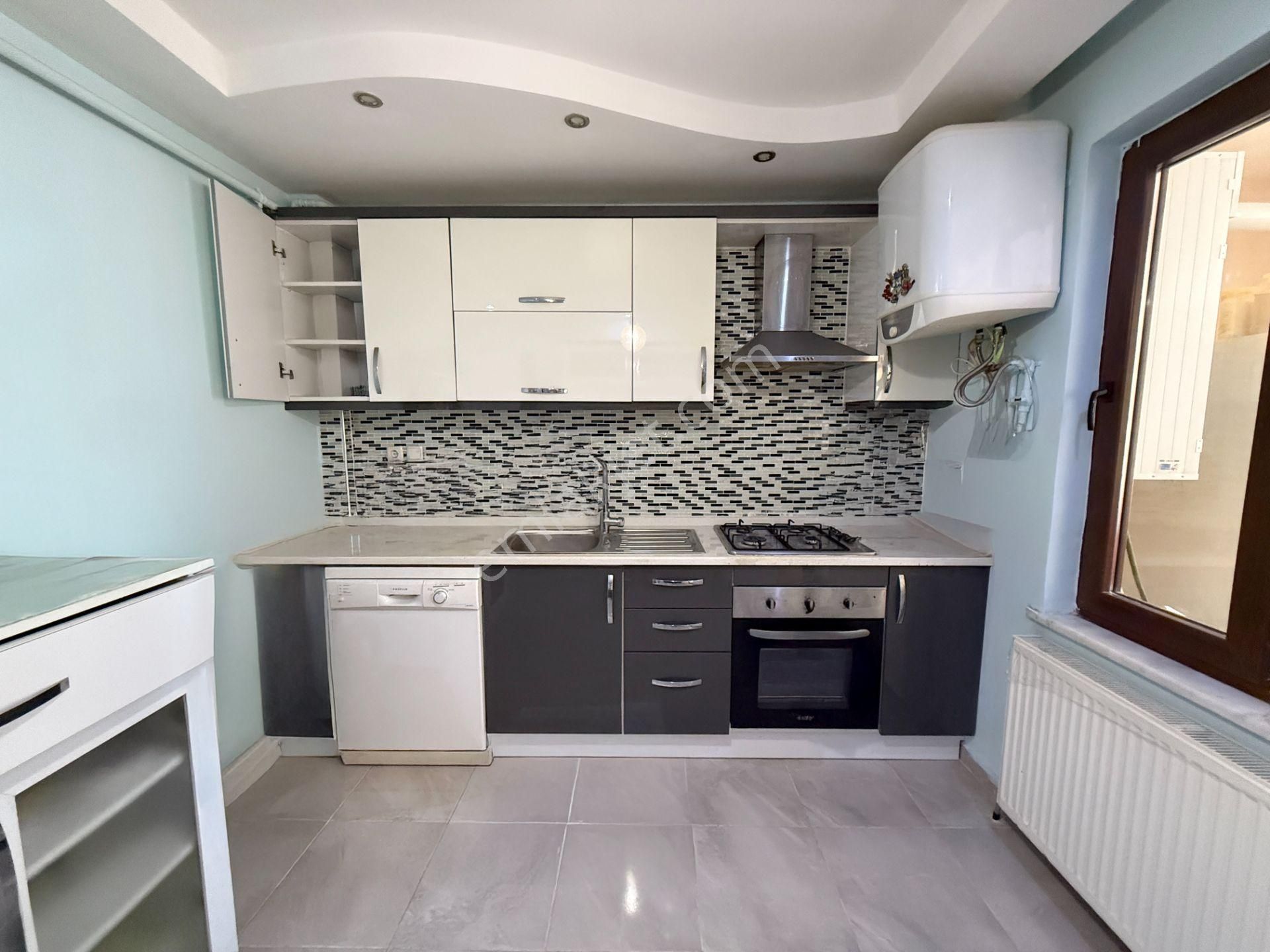 Remax Mid'den Bahçelievler Mahallesi'nde 3+1 Lüks Daire - Görsel 11