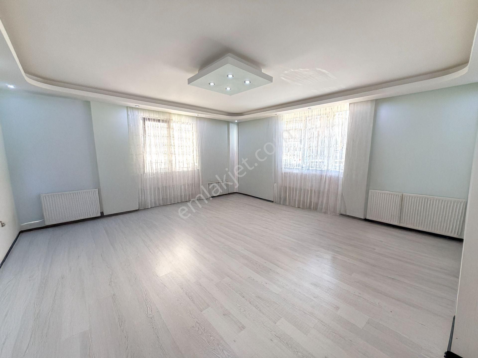 Remax Mid'den Bahçelievler Mahallesi'nde 3+1 Lüks Daire - Görsel 28