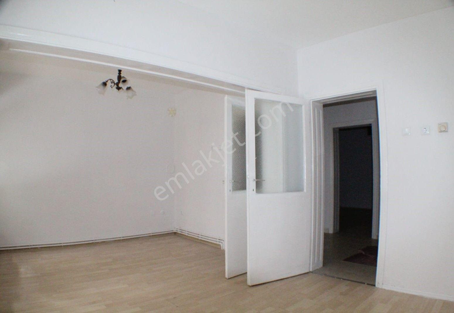 Bursa Setbaşı İpekçilik'de 1+1 Kombili 1. Kat 65 M2 Daire Kiralık - Görsel 7