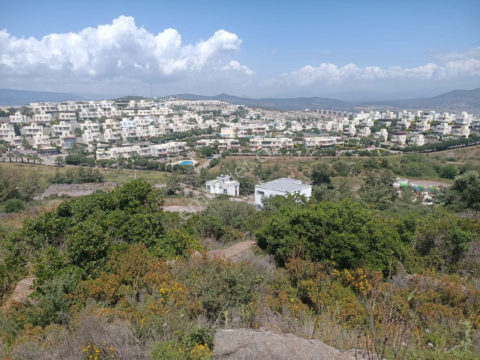 Bu Fiyata, Bu Konumda Başka Yok, Acil Satılık Müstakil Tek Tapulu, İmarlı Arsa...