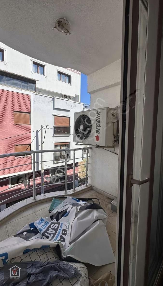 Buca Adatepe'de 1+1 Yatırımlık Balkonlu Koridorlu