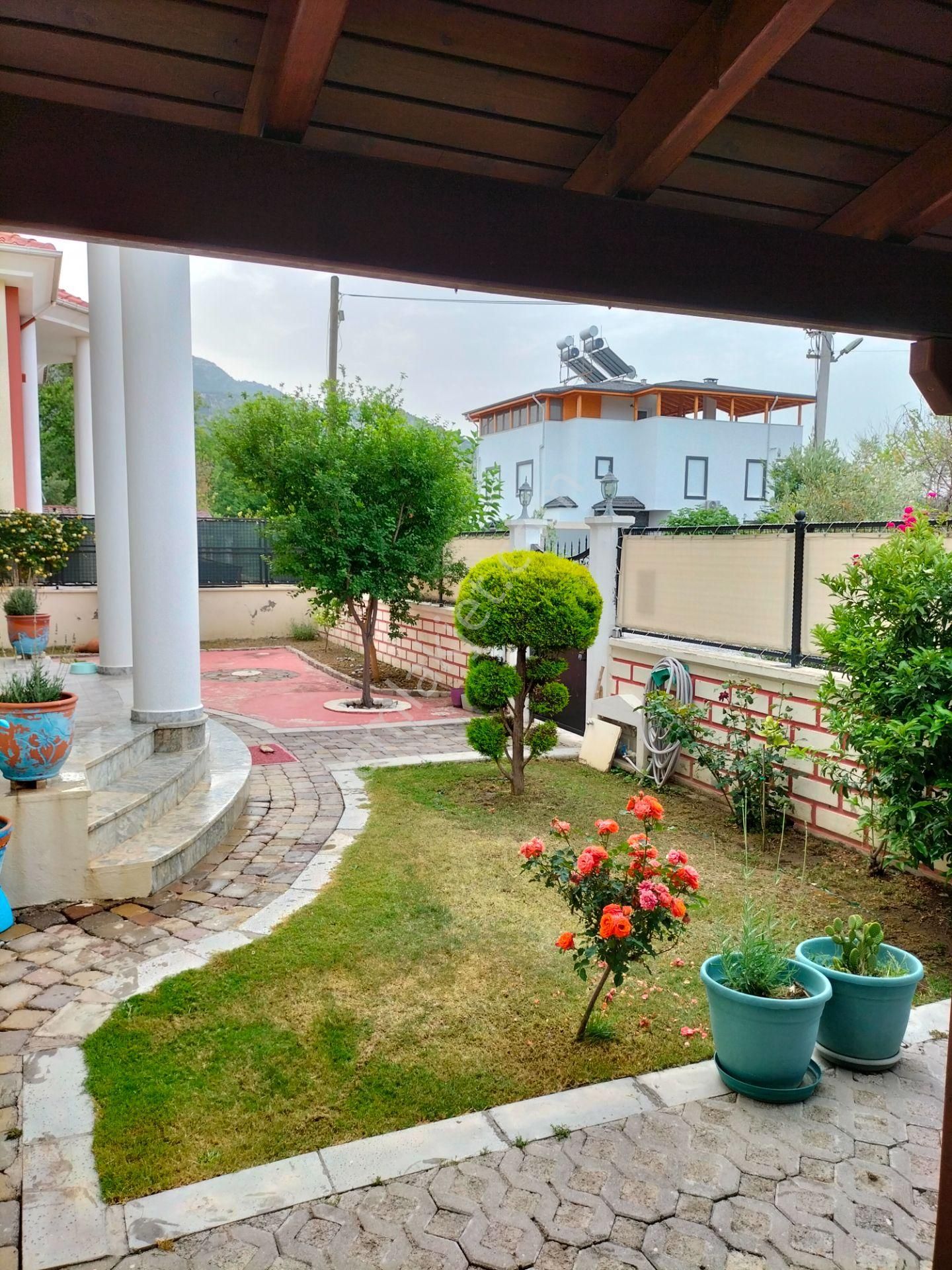 Sahibinden , 420 M2 , Müstakil, Havuzlu Tripleks Villa - Görsel 9