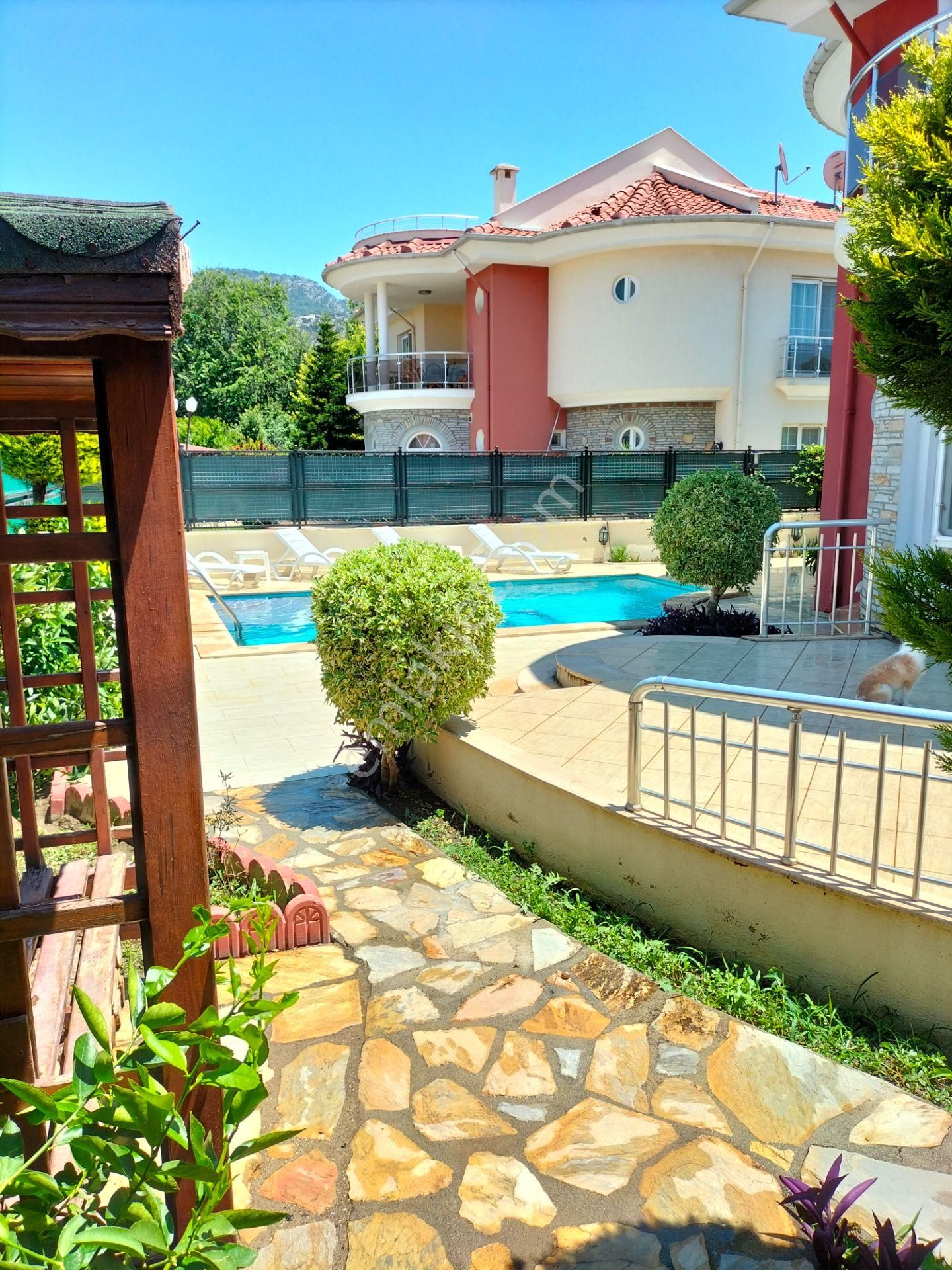 Sahibinden , 420 M2 , Müstakil, Havuzlu Tripleks Villa - Görsel 12