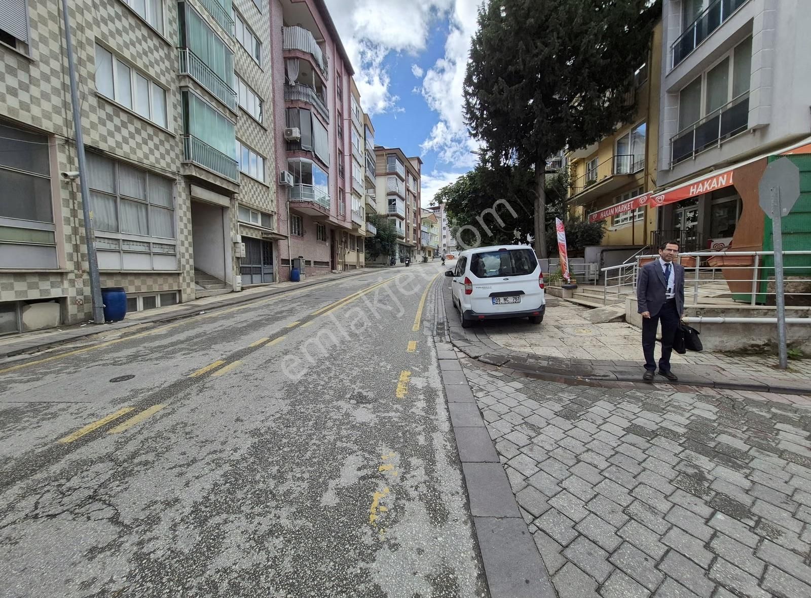 Sırakapılar Yeşilköy Cad. Hakan Market Yakını Satılık 3+1 Daire - Görsel 3