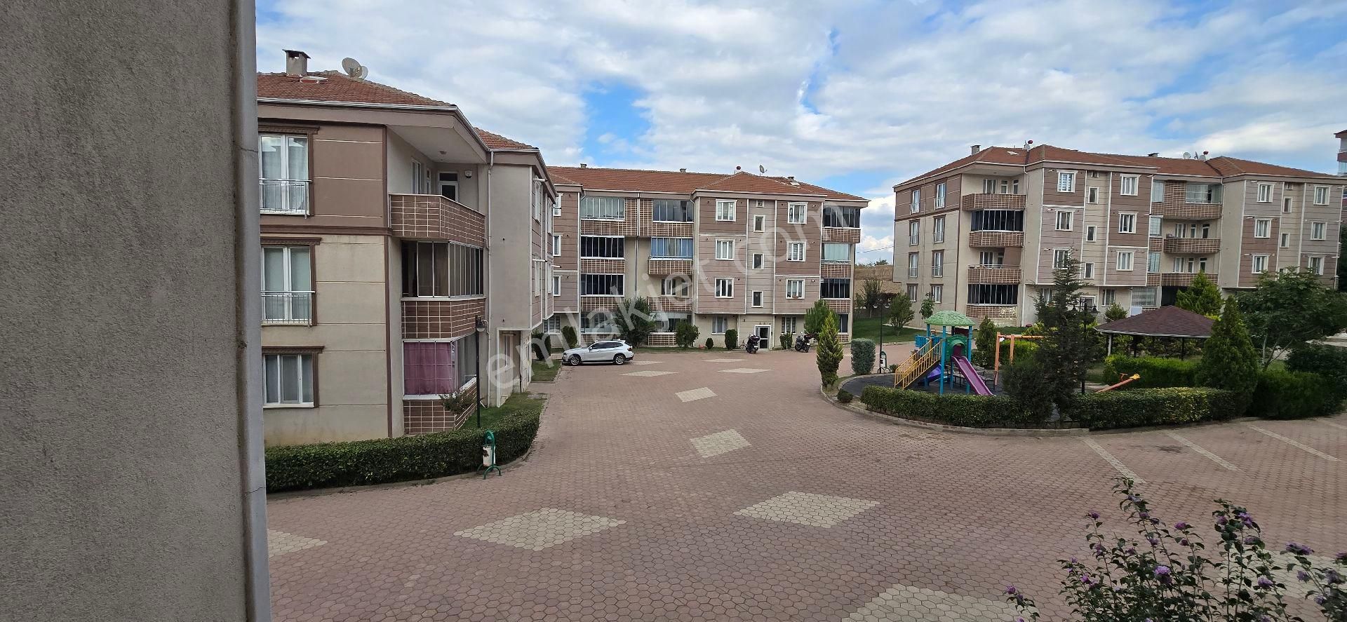 Seka Güven Evler Konutlarında Satılık Masrafsız 3+1 Daire - Görsel 13